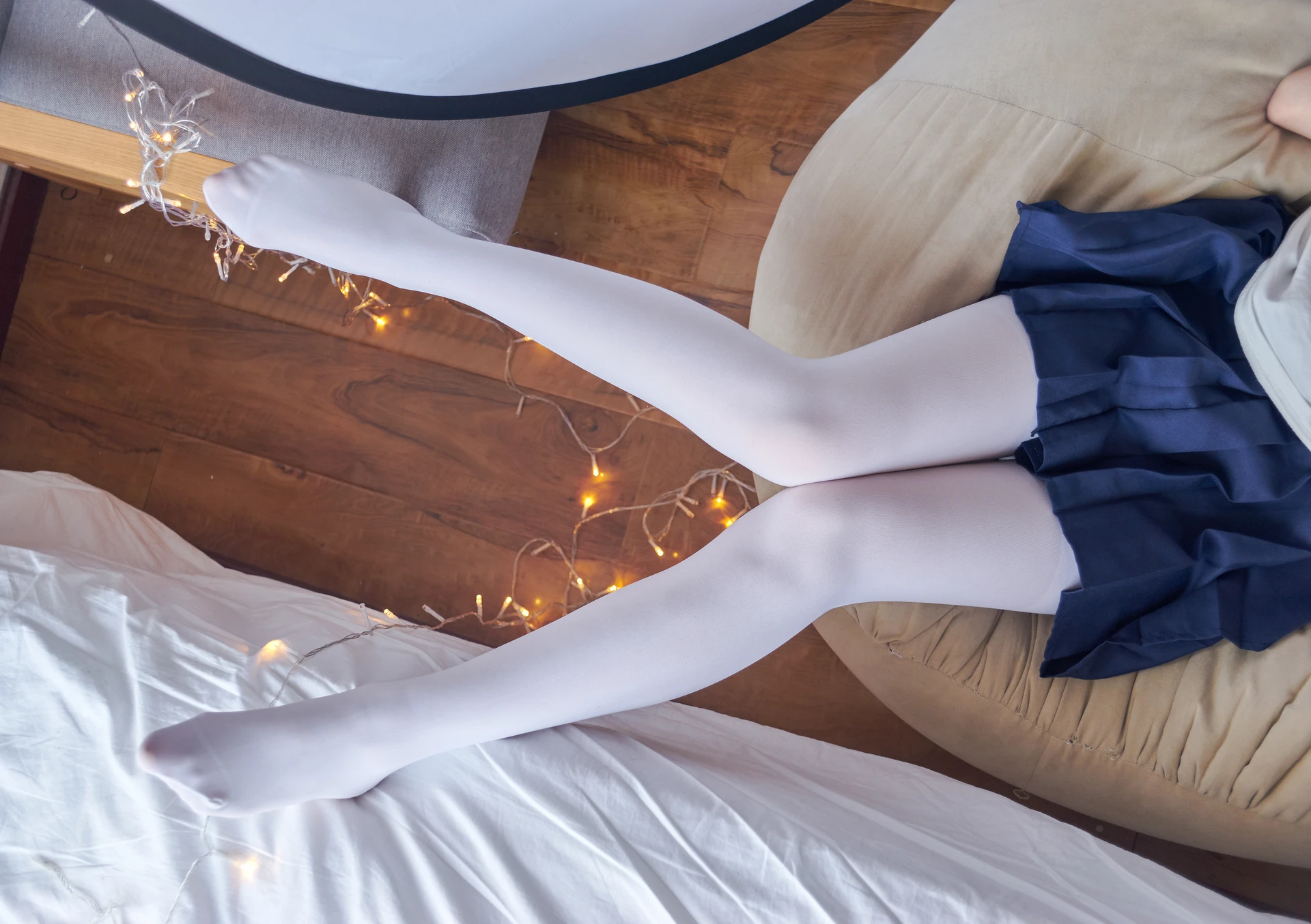 轻兰映画 VOL.018 [80P-875M]可爱, 白丝, 美腿, 美足, 轻兰映画