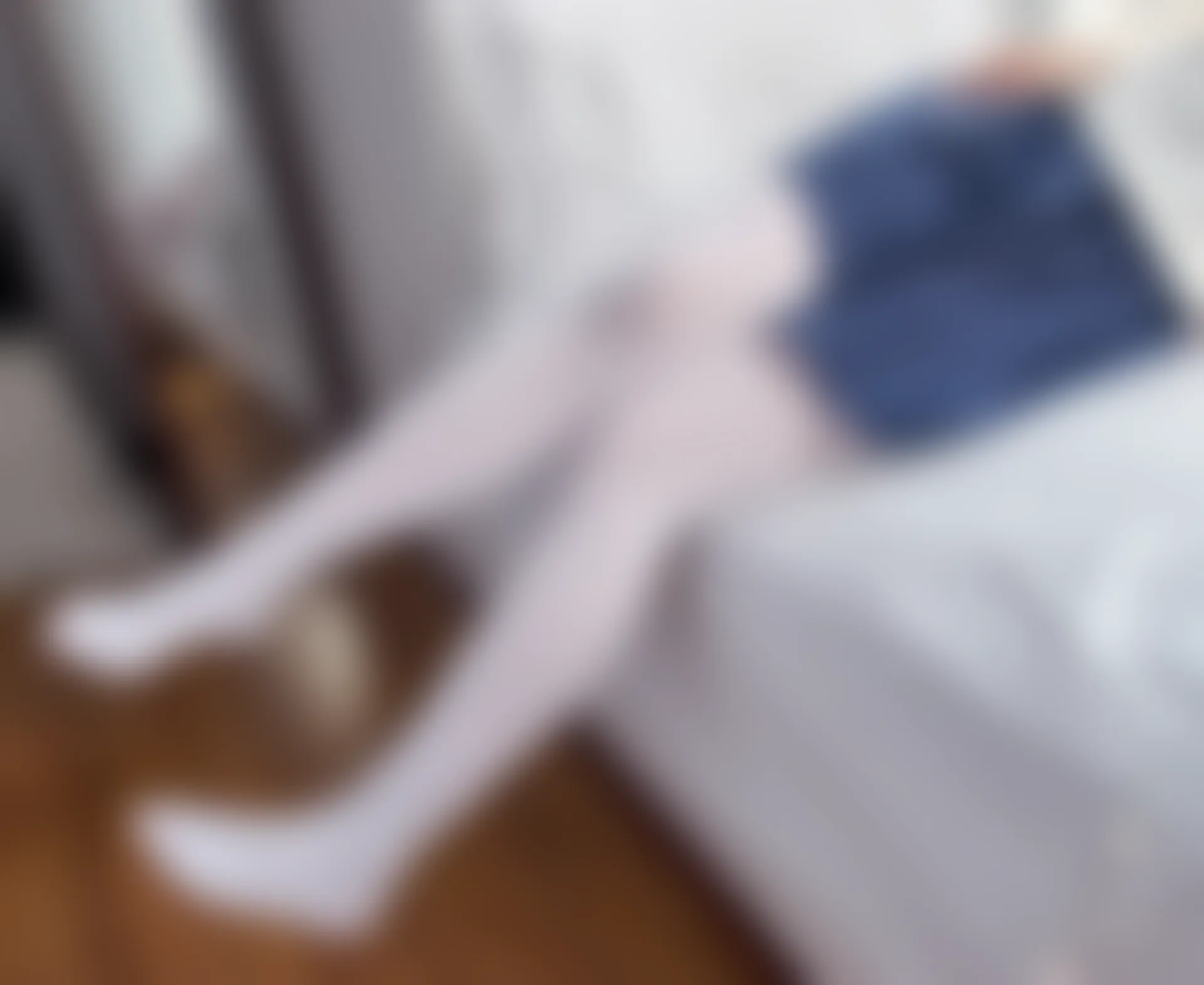 轻兰映画 VOL.018 [80P-875M]可爱, 白丝, 美腿, 美足, 轻兰映画