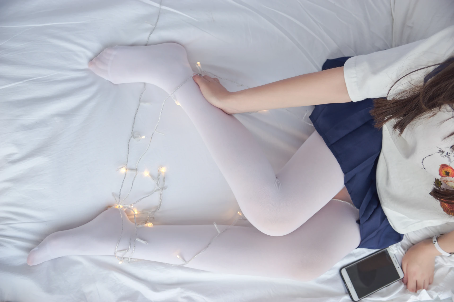 轻兰映画 VOL.018 [80P-875M]可爱, 白丝, 美腿, 美足, 轻兰映画