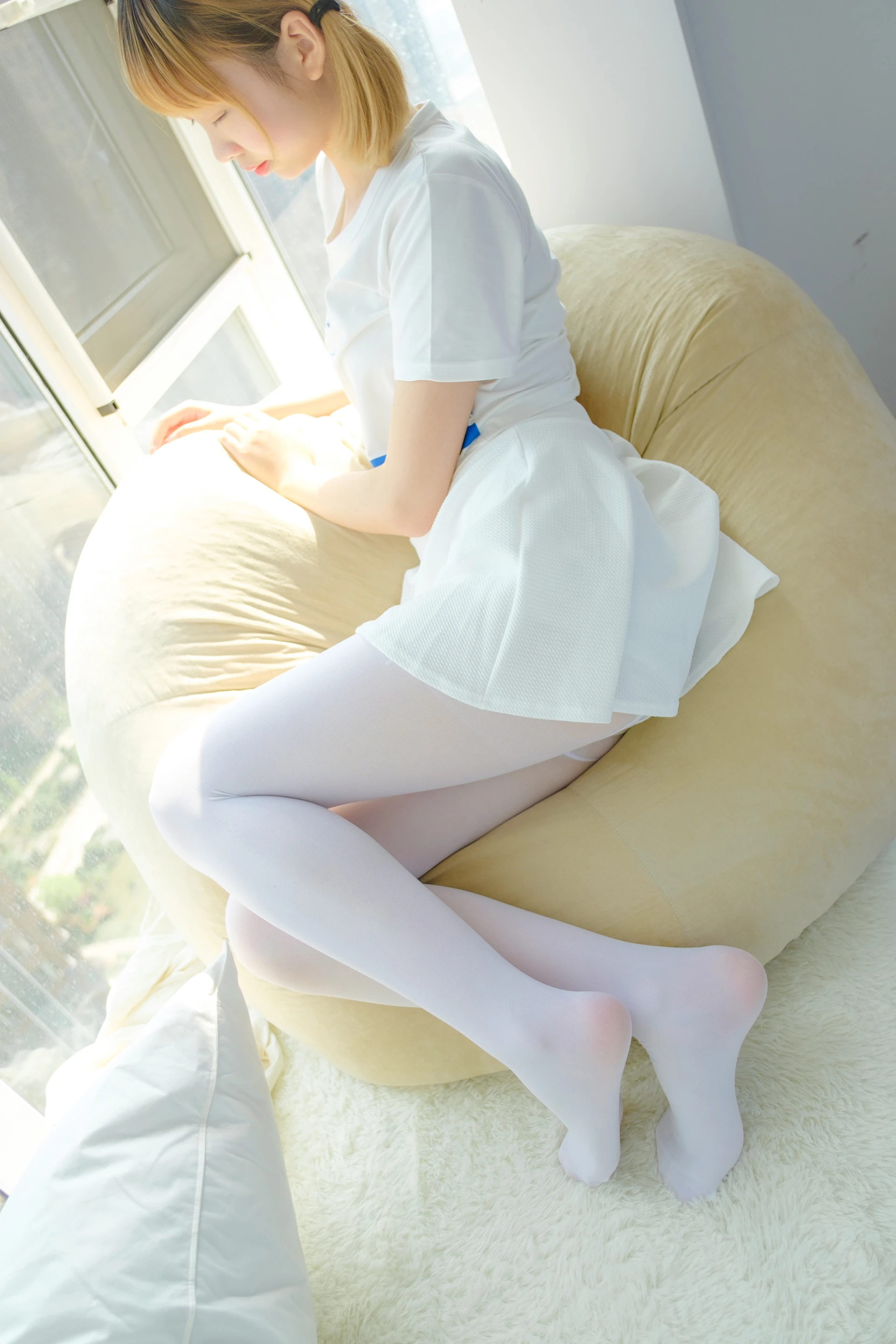 森萝财团 R15-004 [111P-596M]可爱, 森萝财团, 白丝, 美腿