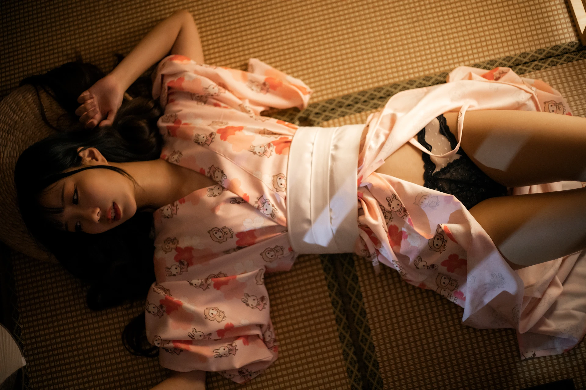 紧急企划 VOL.006 [73P1V-1.41G] 一只喵喵梓一只喵喵梓, 睡衣, 紧急企划, 美腿, 美足, 肉丝