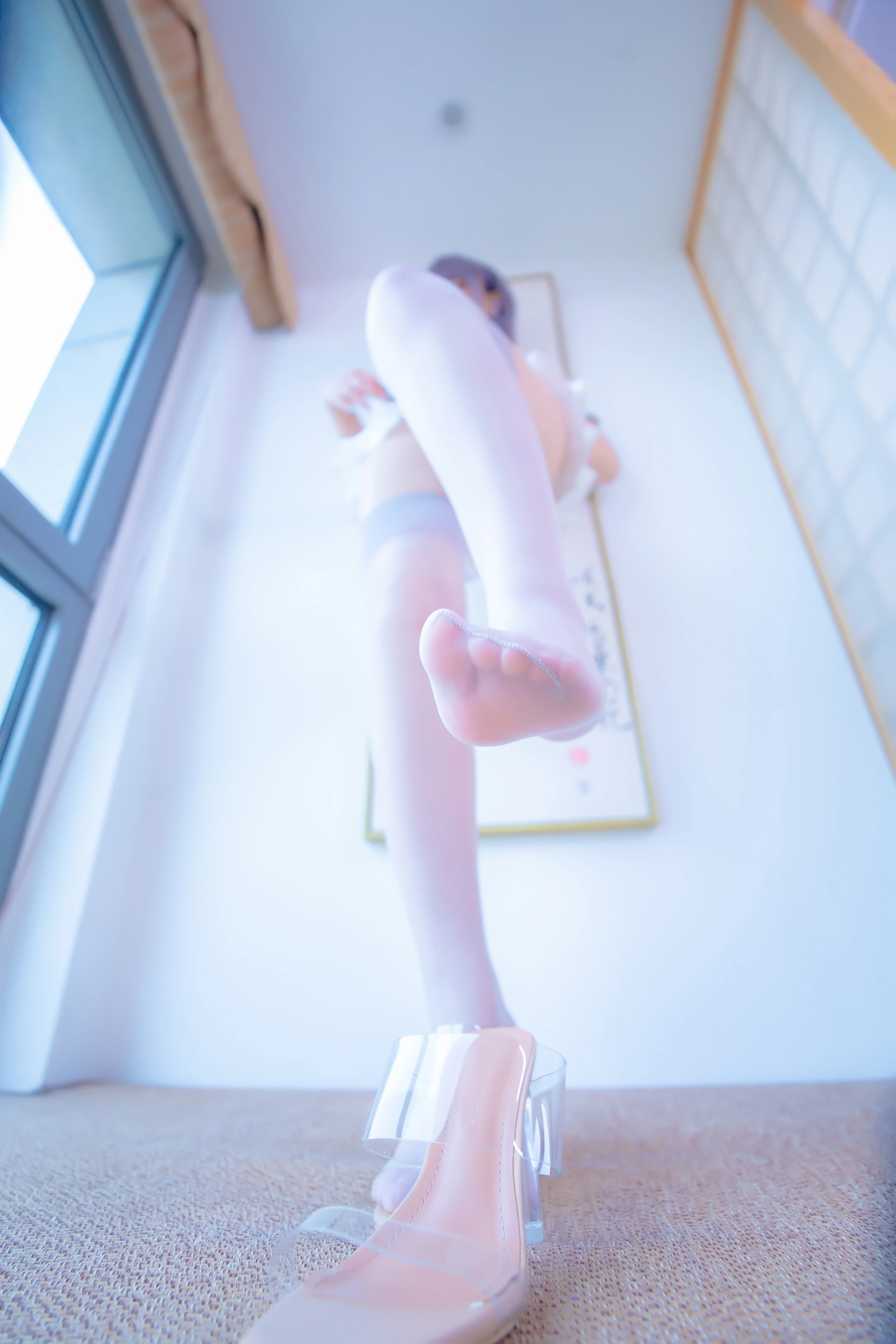 神楽坂真冬 第四季 序号4：《灰丝吊带JK》 [75P-201MB]JK制服, 内衣, 白丝, 神楽坂真冬, 美腿, 美足, 高跟鞋