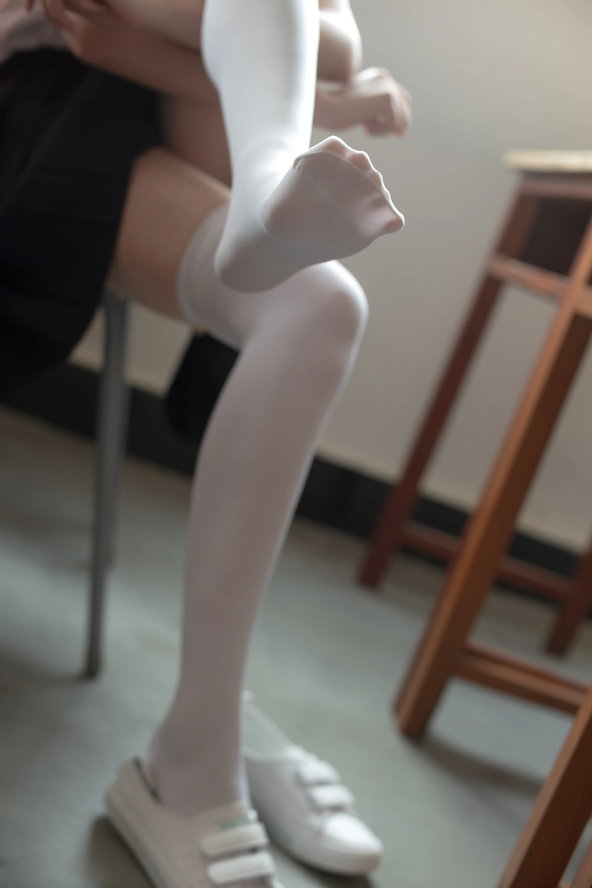 森萝财团 BETA-022 [66P-636M]—校服, 白丝, 美腿