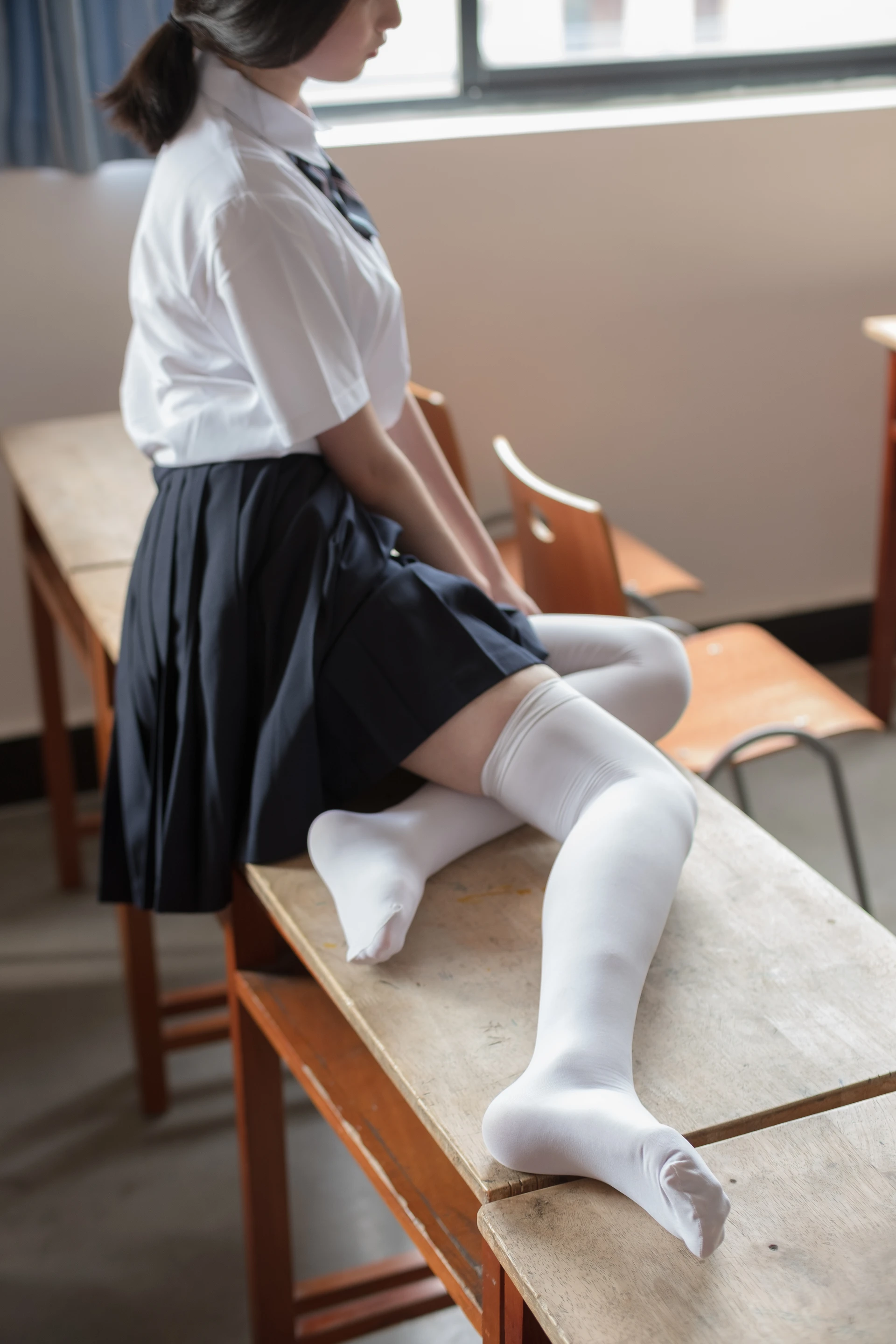 森萝财团 BETA-022 [66P-636M]—校服, 白丝, 美腿