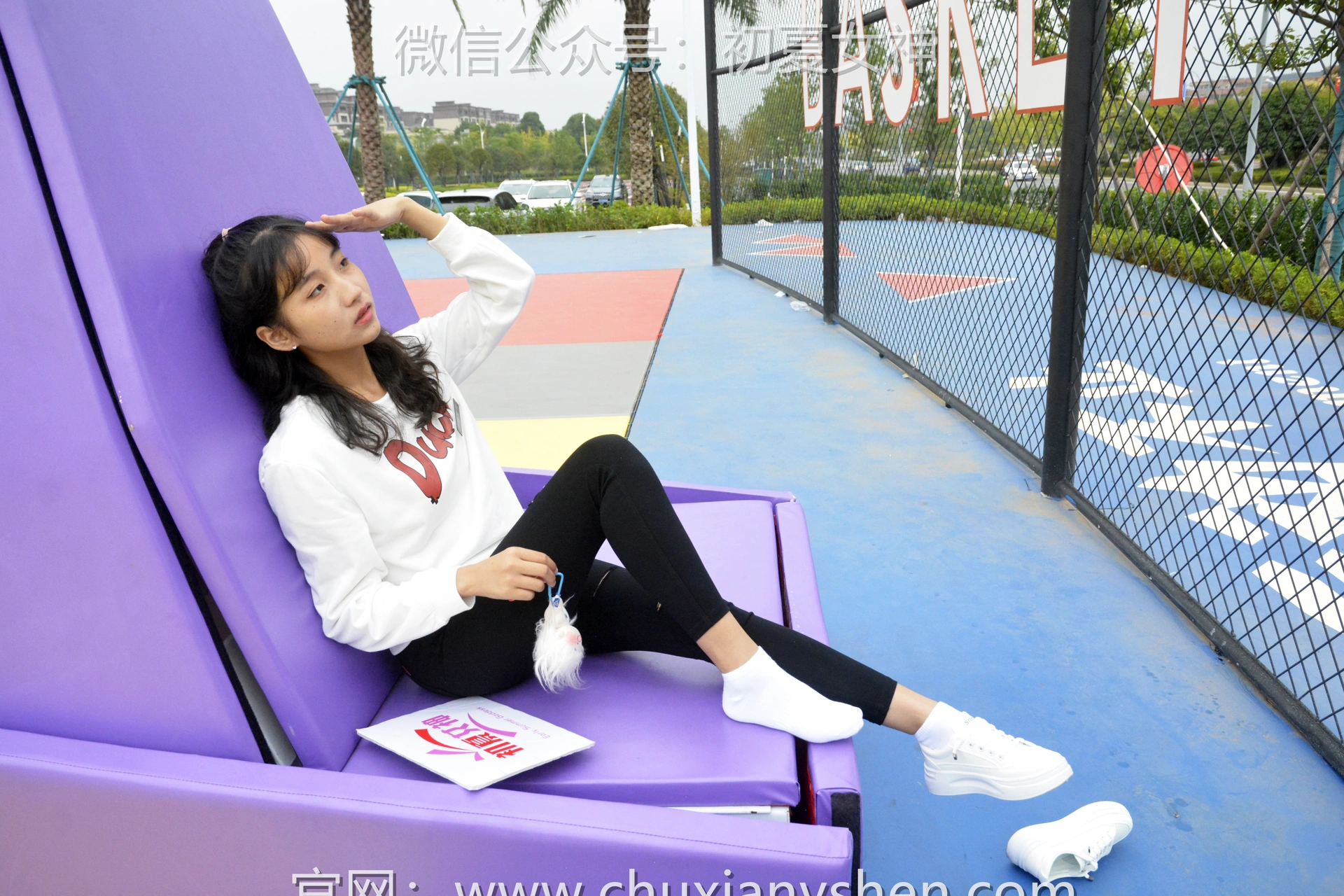 初夏女神 NO.082 点点 休闲卫衣[150P+1V／5.26GB]