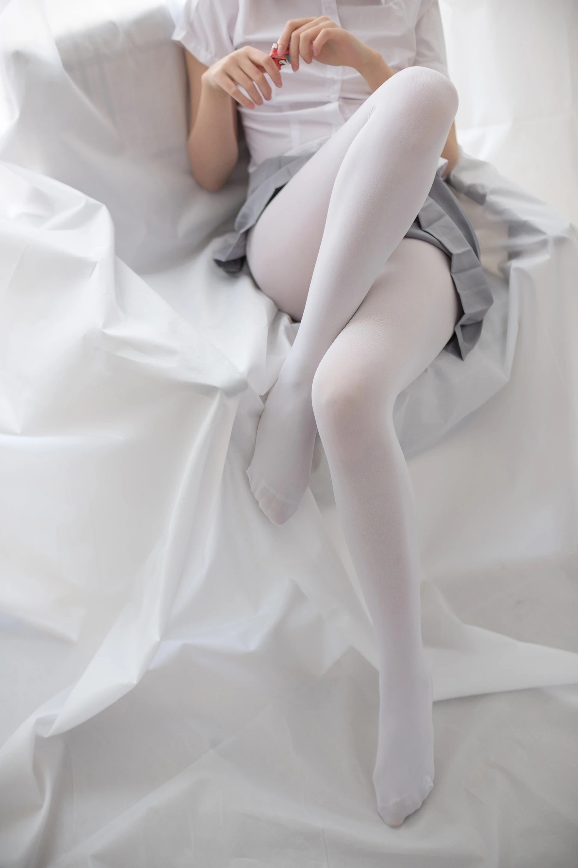 森萝财团 R15-045 [109P-525M]学生装, 森萝财团, 白丝, 美腿