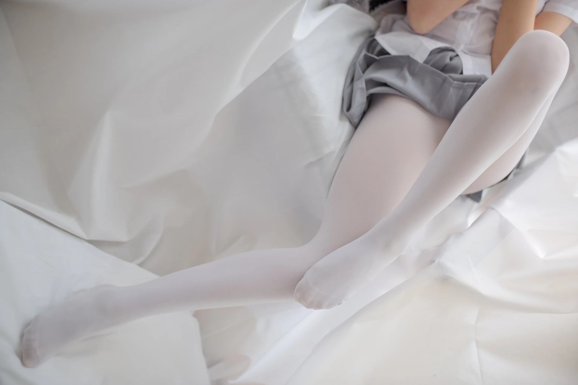 森萝财团 R15-045 [109P-525M]学生装, 森萝财团, 白丝, 美腿