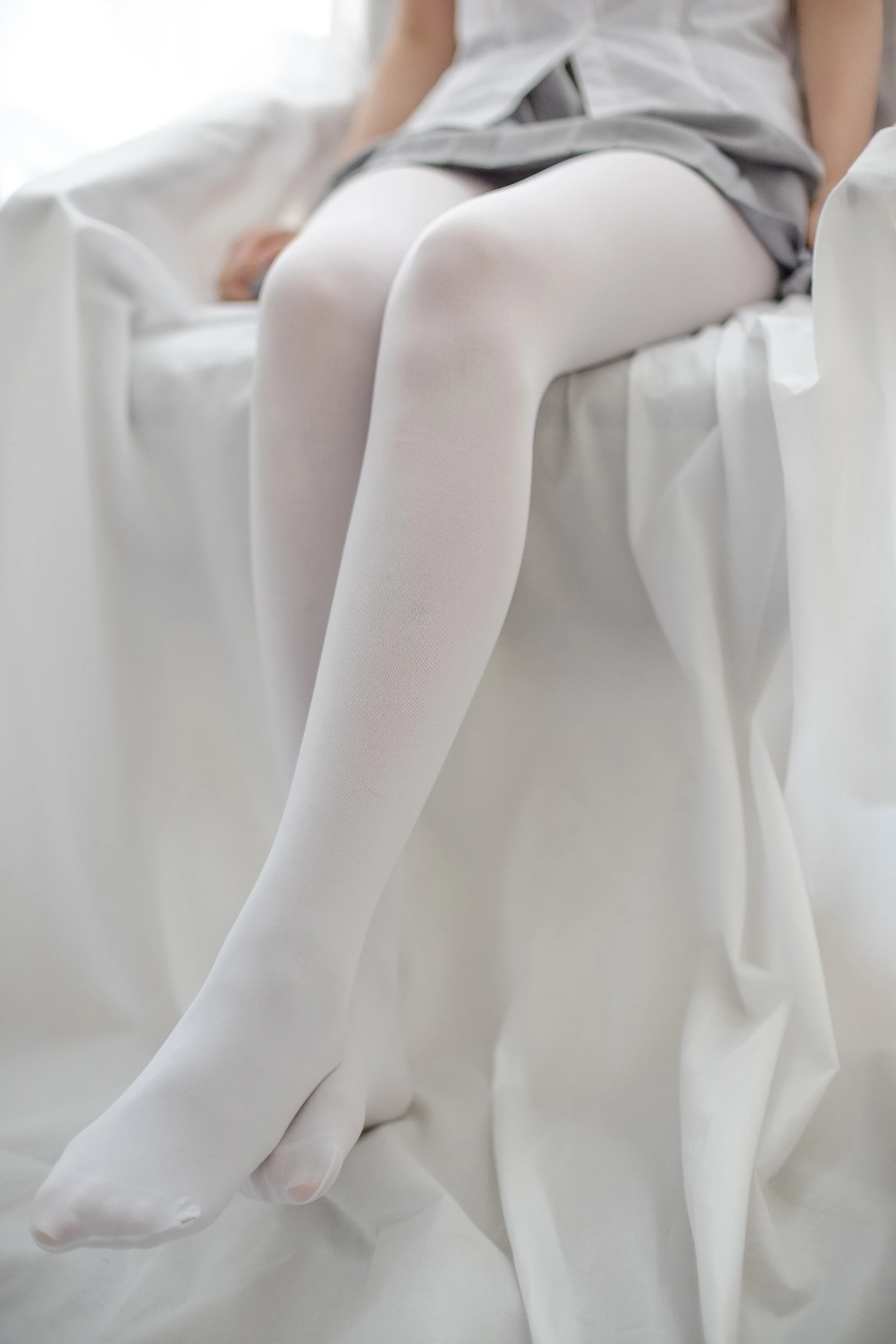 森萝财团 R15-045 [109P-525M]学生装, 森萝财团, 白丝, 美腿