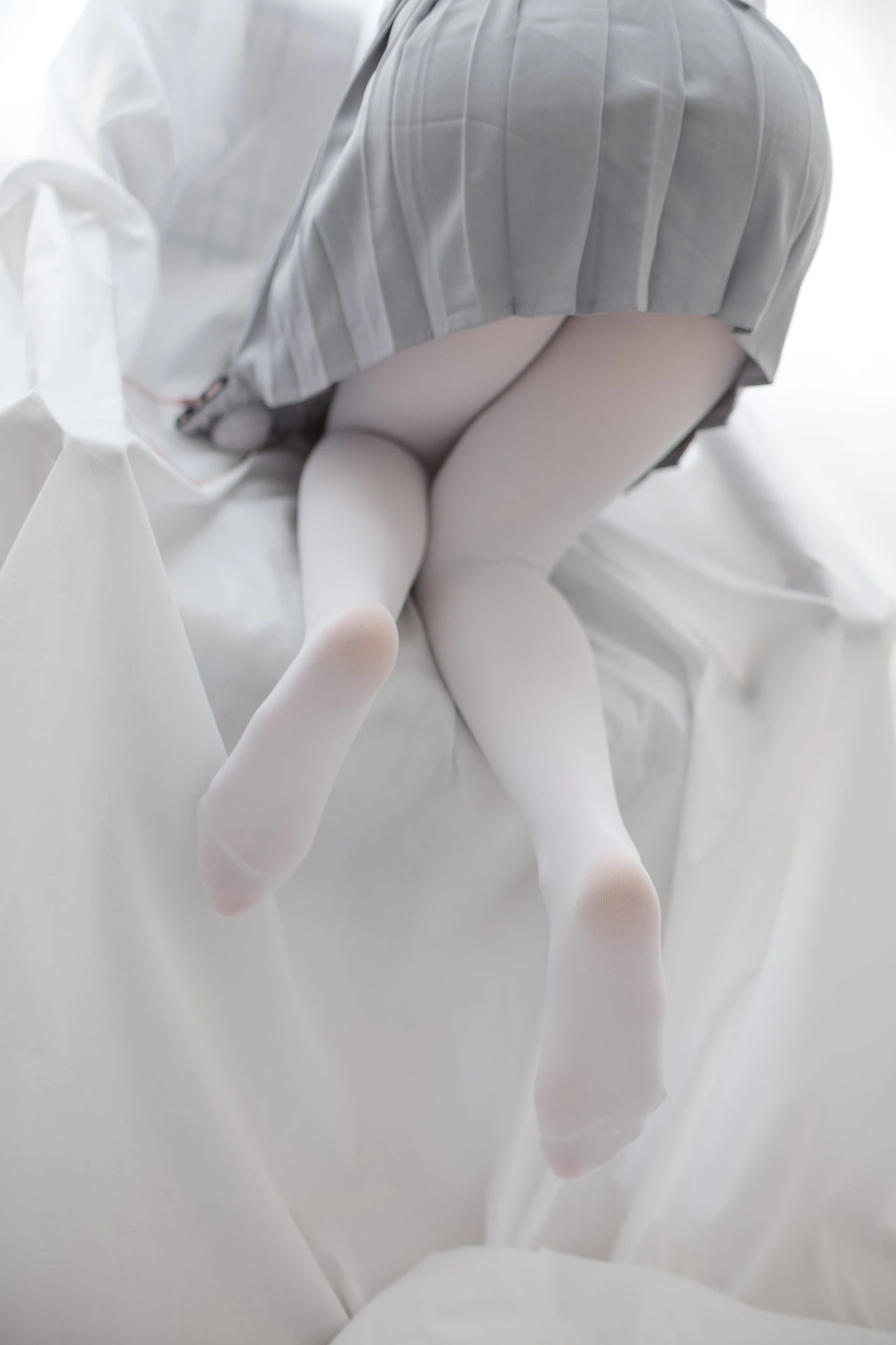 森萝财团 R15-045 [109P-525M]学生装, 森萝财团, 白丝, 美腿