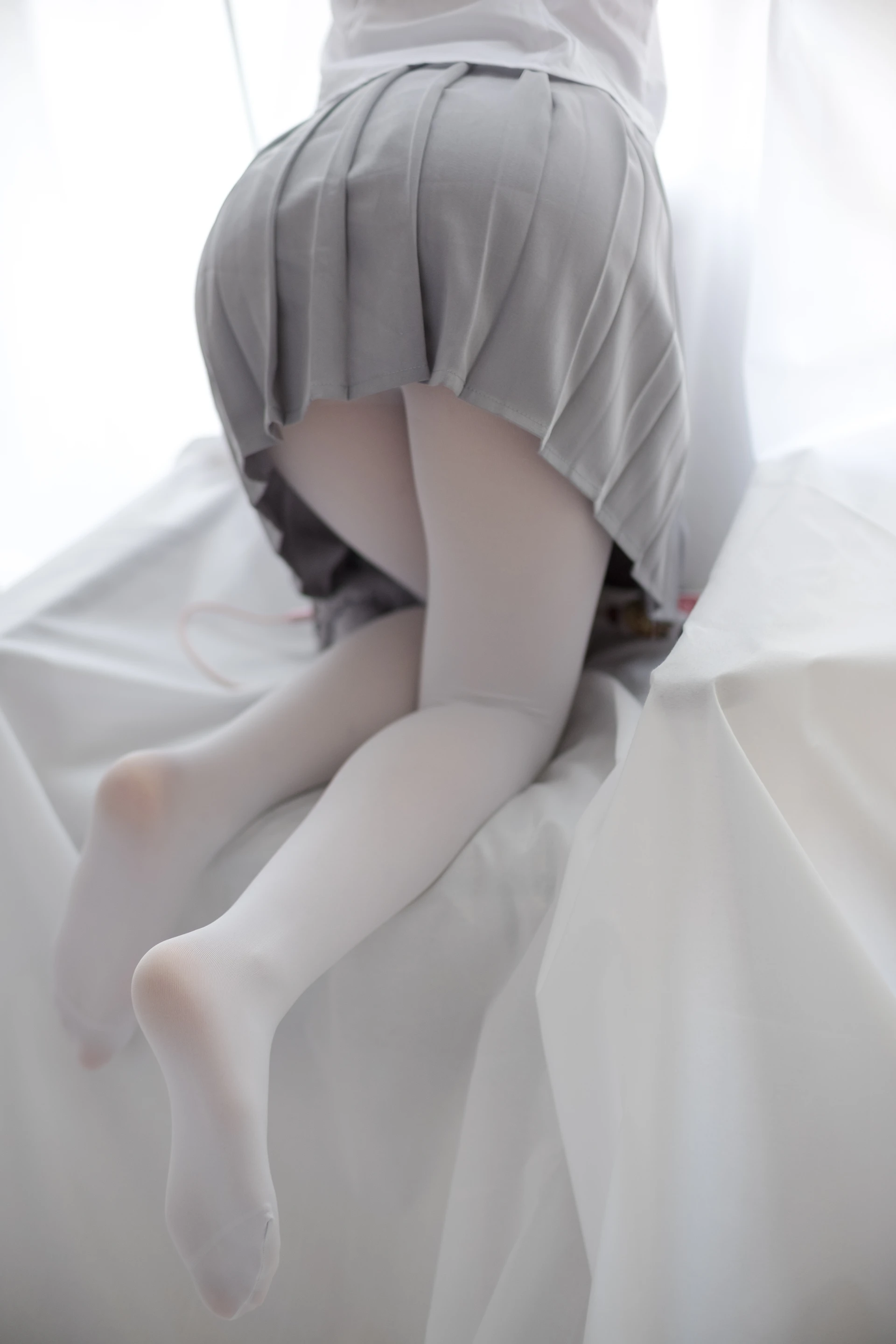森萝财团 R15-045 [109P-525M]学生装, 森萝财团, 白丝, 美腿