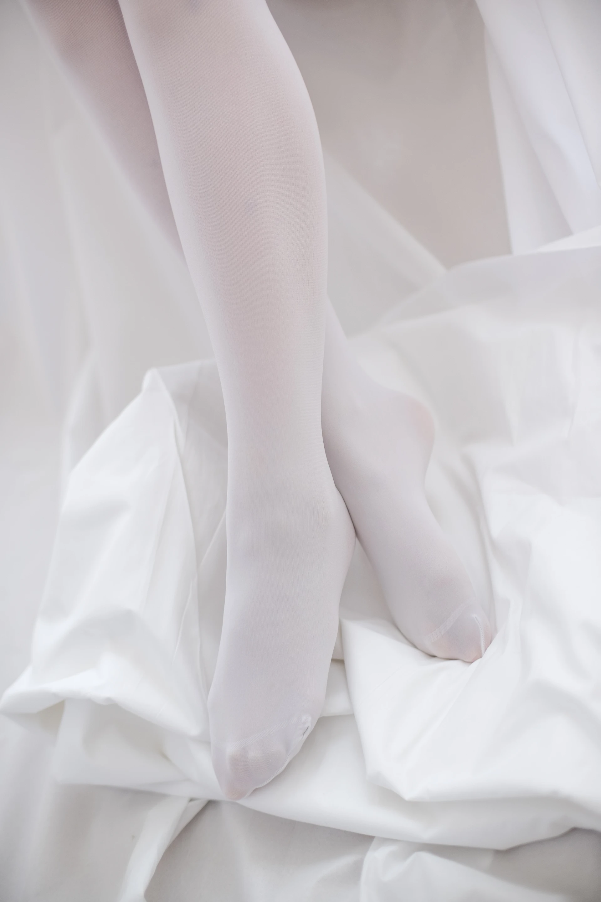 森萝财团 R15-045 [109P-525M]学生装, 森萝财团, 白丝, 美腿