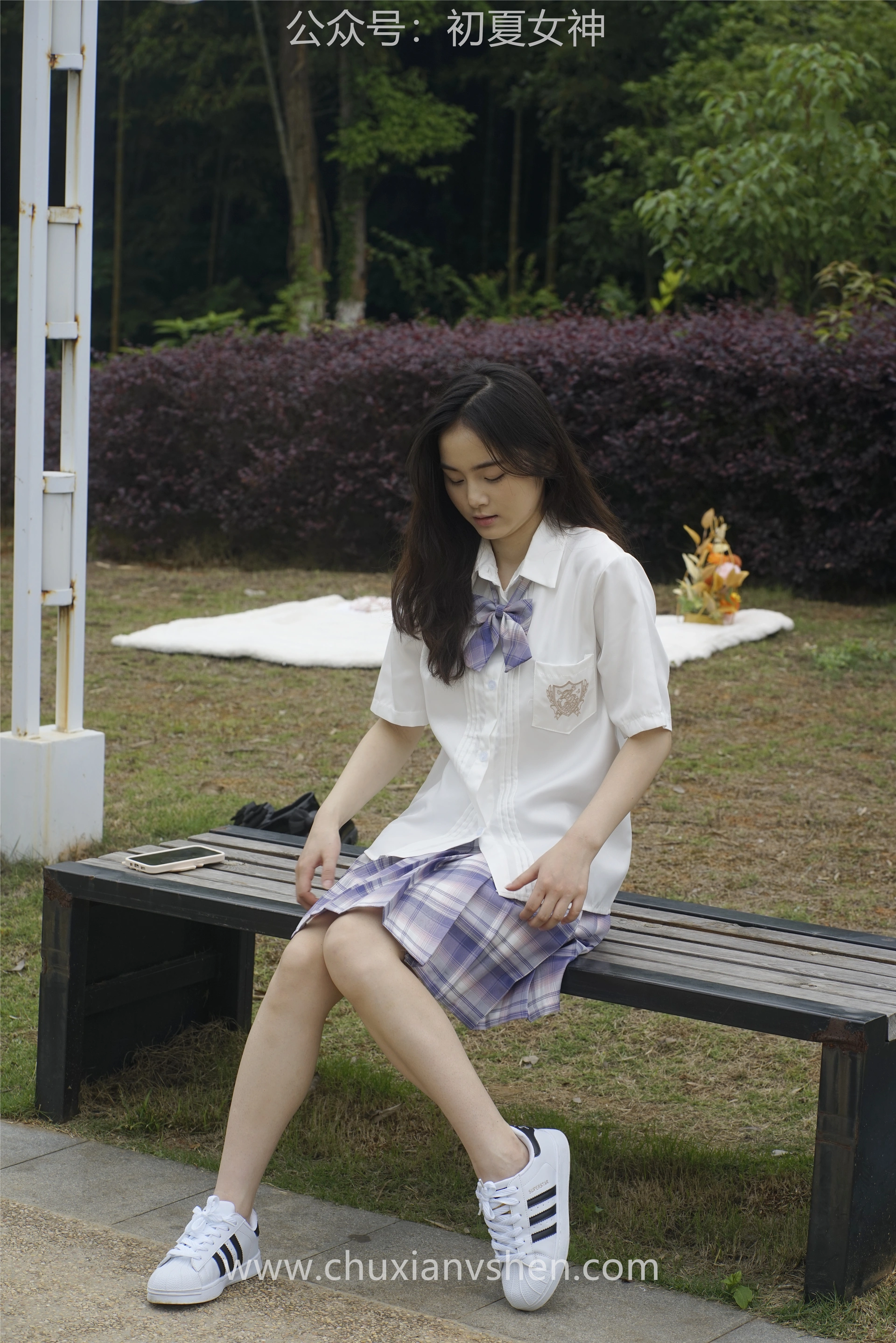 初夏女神 NO.076 十一 周末丛林 JK套搭配的袜子遭嫌弃[153P+1V／6.08GB]