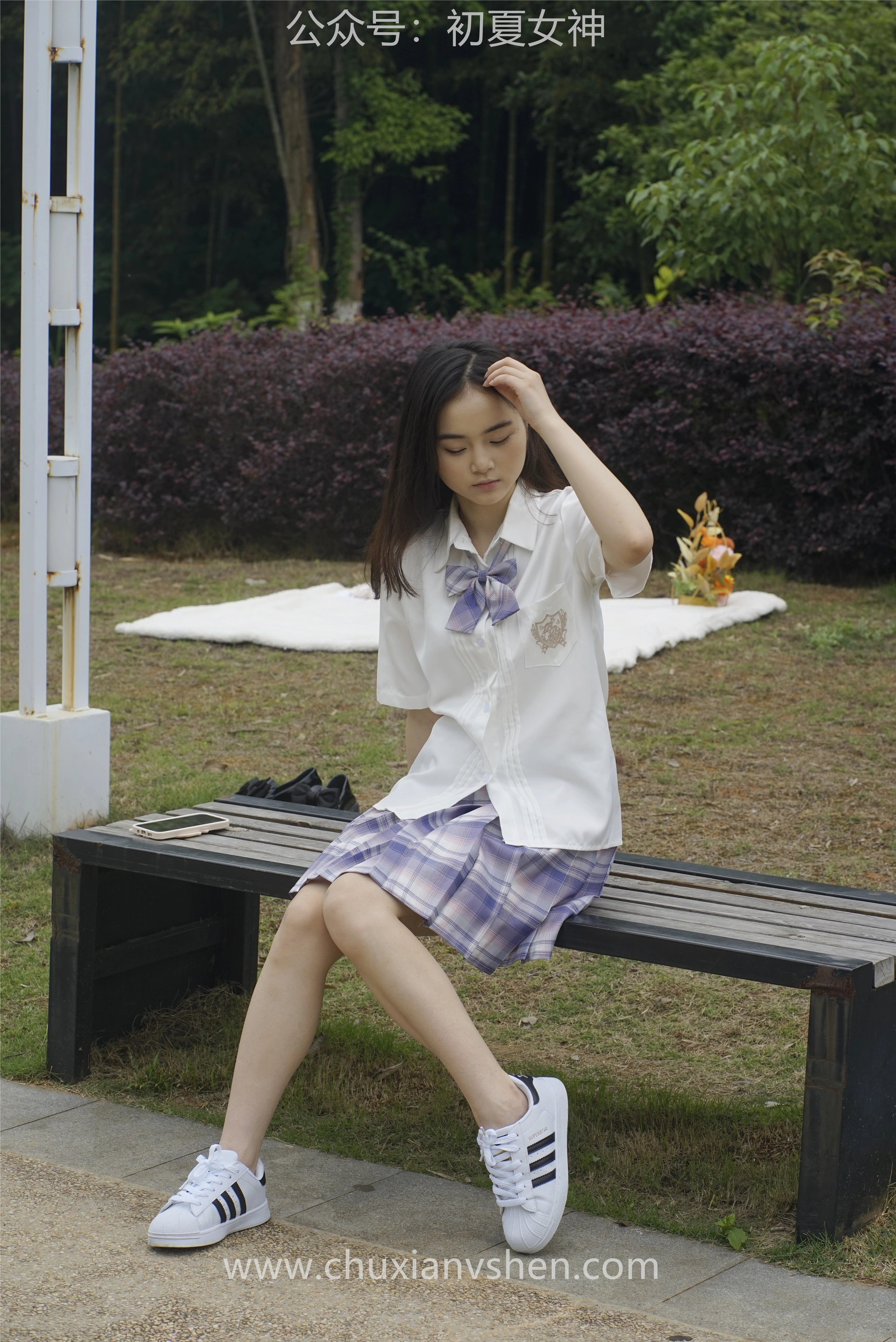 初夏女神 NO.076 十一 周末丛林 JK套搭配的袜子遭嫌弃[153P+1V／6.08GB]