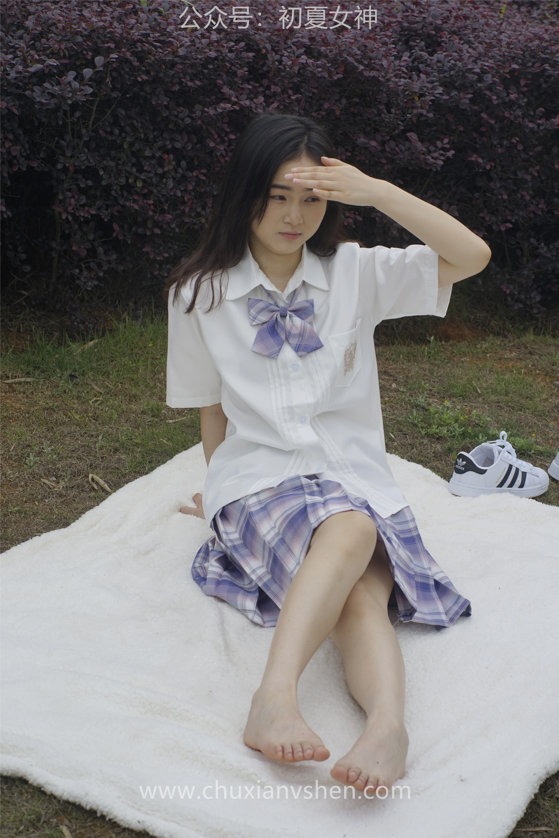 初夏女神 NO.076 十一 周末丛林 JK套搭配的袜子遭嫌弃[153P+1V／6.08GB]