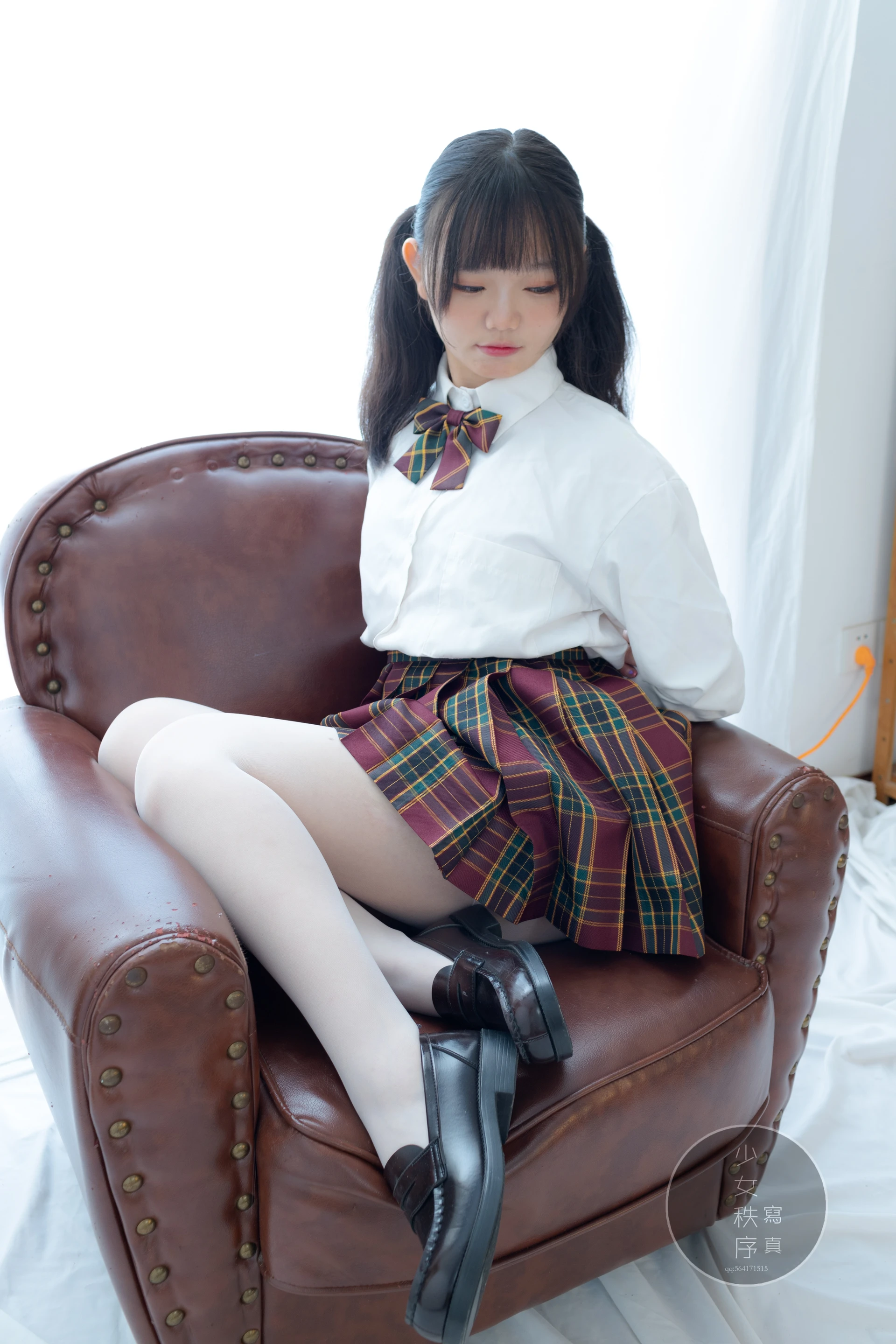少女秩序 GR03L 双马尾白丝JK制服 [60P-526MB]JK制服, 乐栀, 双马尾, 少女秩序, 白丝, 美腿, 美足
