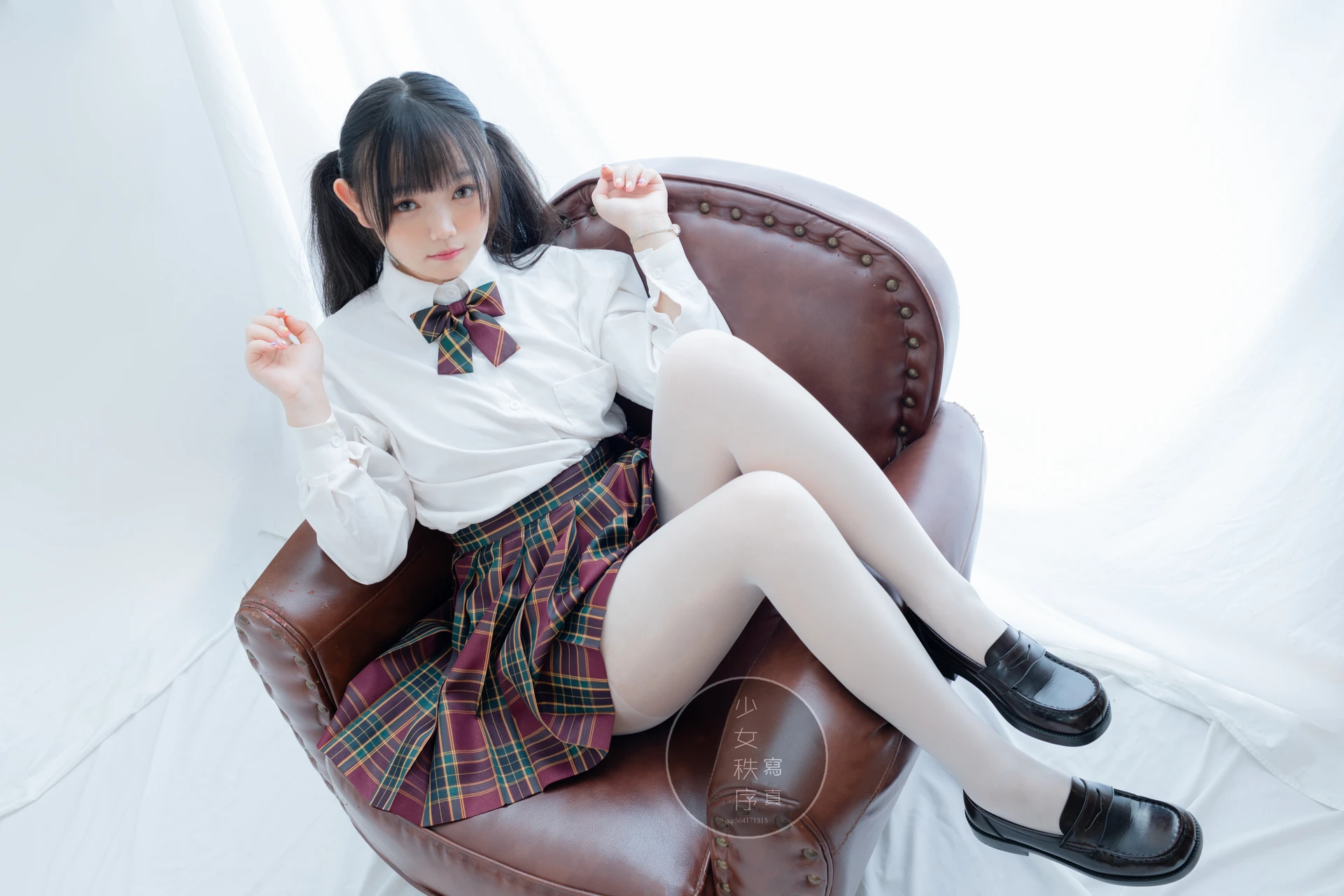 少女秩序 GR03L 双马尾白丝JK制服 [60P-526MB]JK制服, 乐栀, 双马尾, 少女秩序, 白丝, 美腿, 美足
