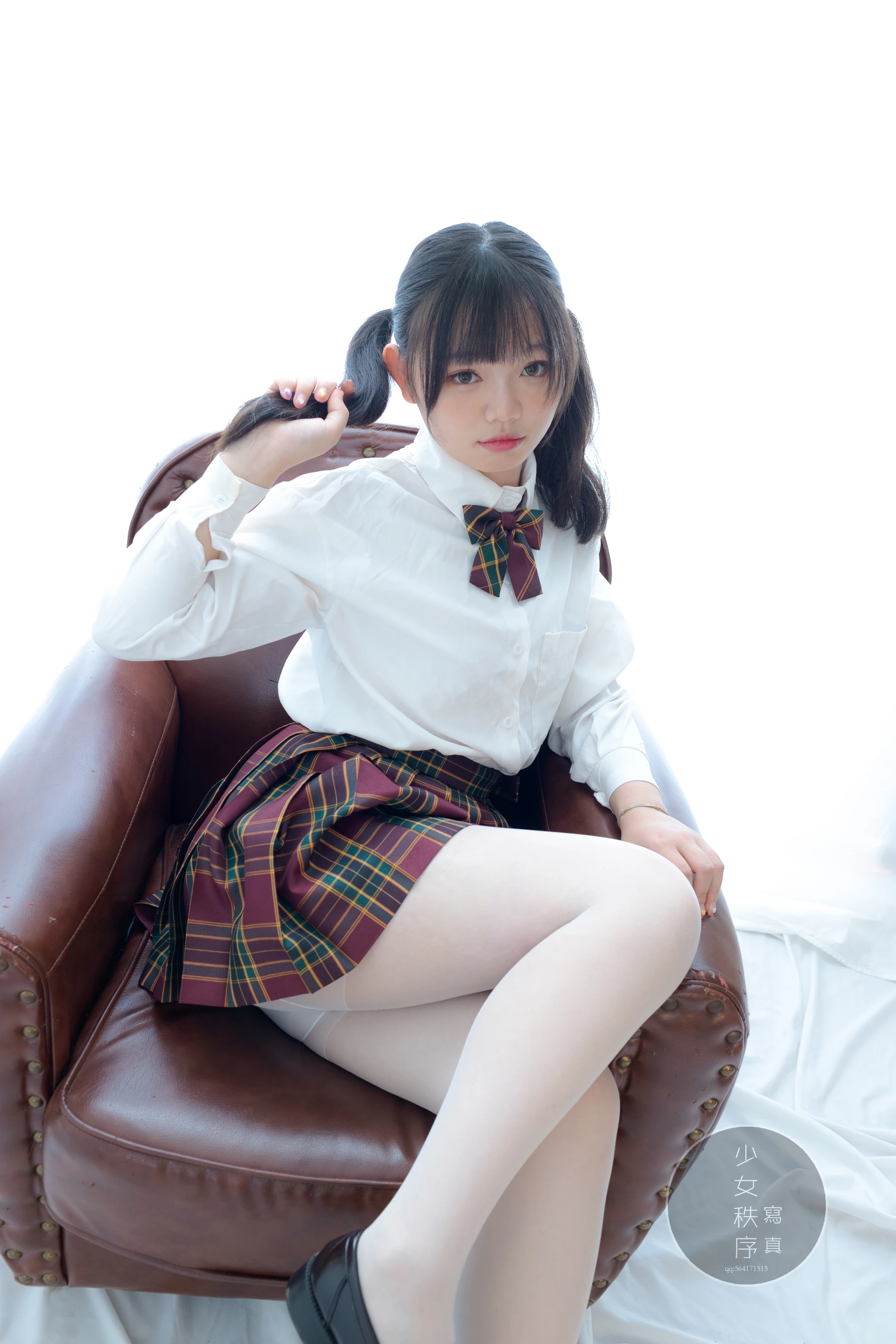 少女秩序 GR03L 双马尾白丝JK制服 [60P-526MB]JK制服, 乐栀, 双马尾, 少女秩序, 白丝, 美腿, 美足