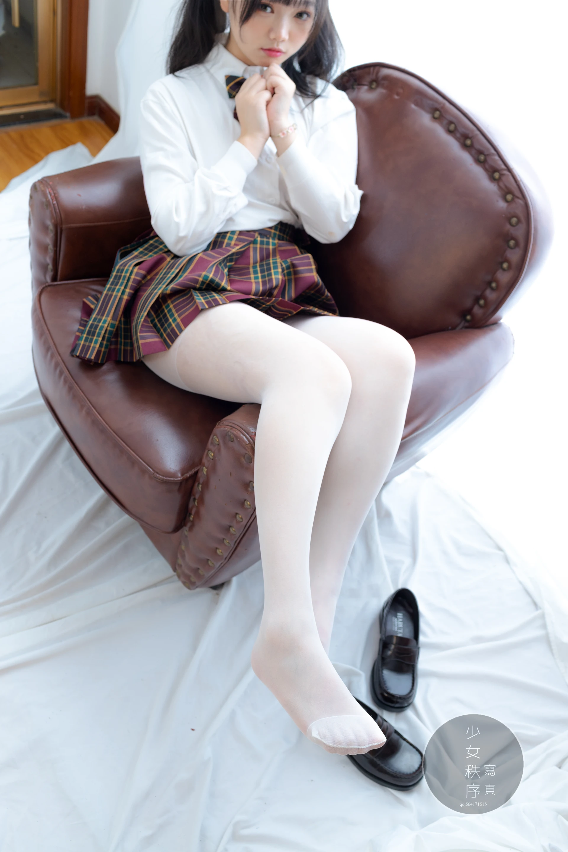 少女秩序 GR03L 双马尾白丝JK制服 [60P-526MB]JK制服, 乐栀, 双马尾, 少女秩序, 白丝, 美腿, 美足