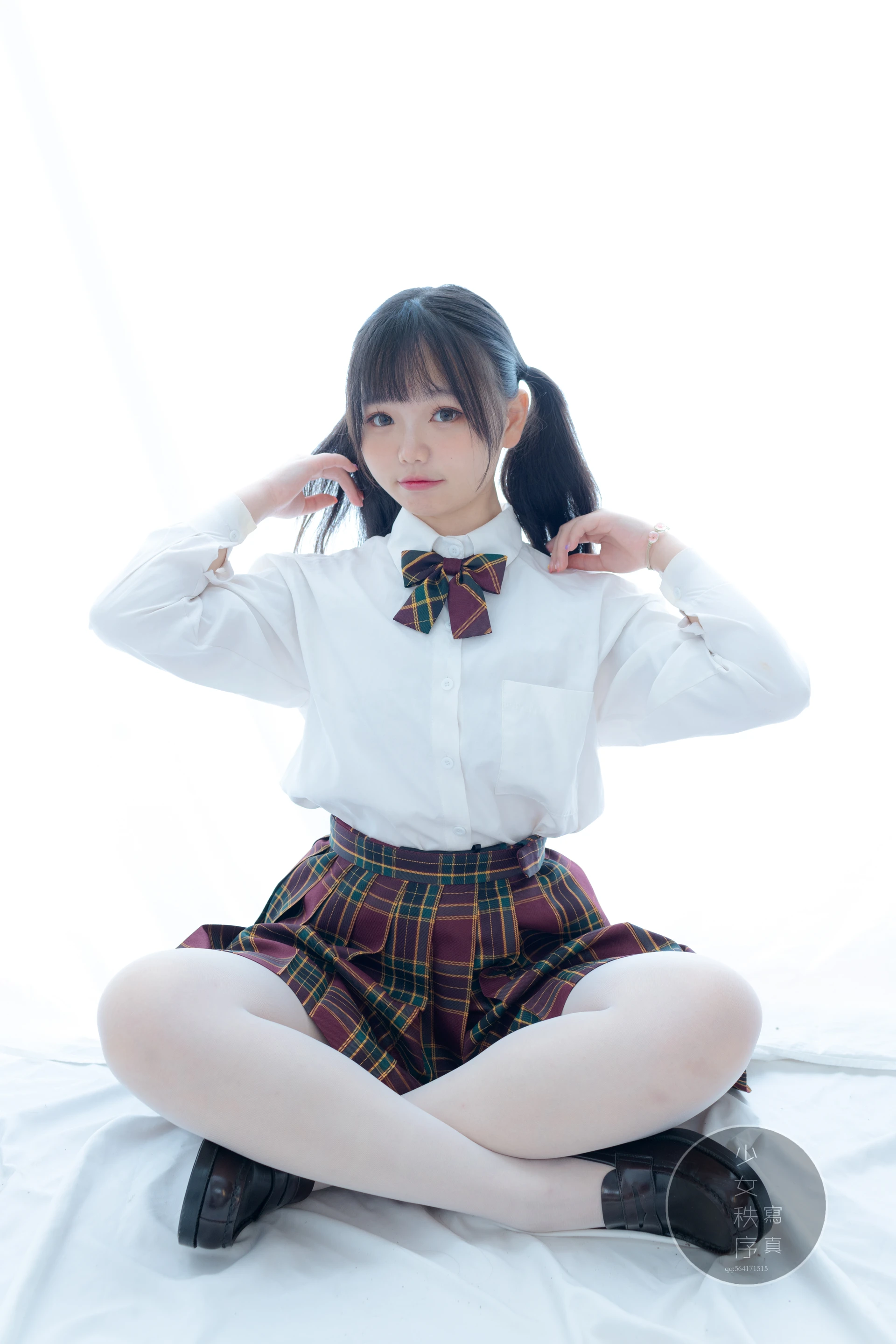 少女秩序 GR03L 双马尾白丝JK制服 [60P-526MB]JK制服, 乐栀, 双马尾, 少女秩序, 白丝, 美腿, 美足