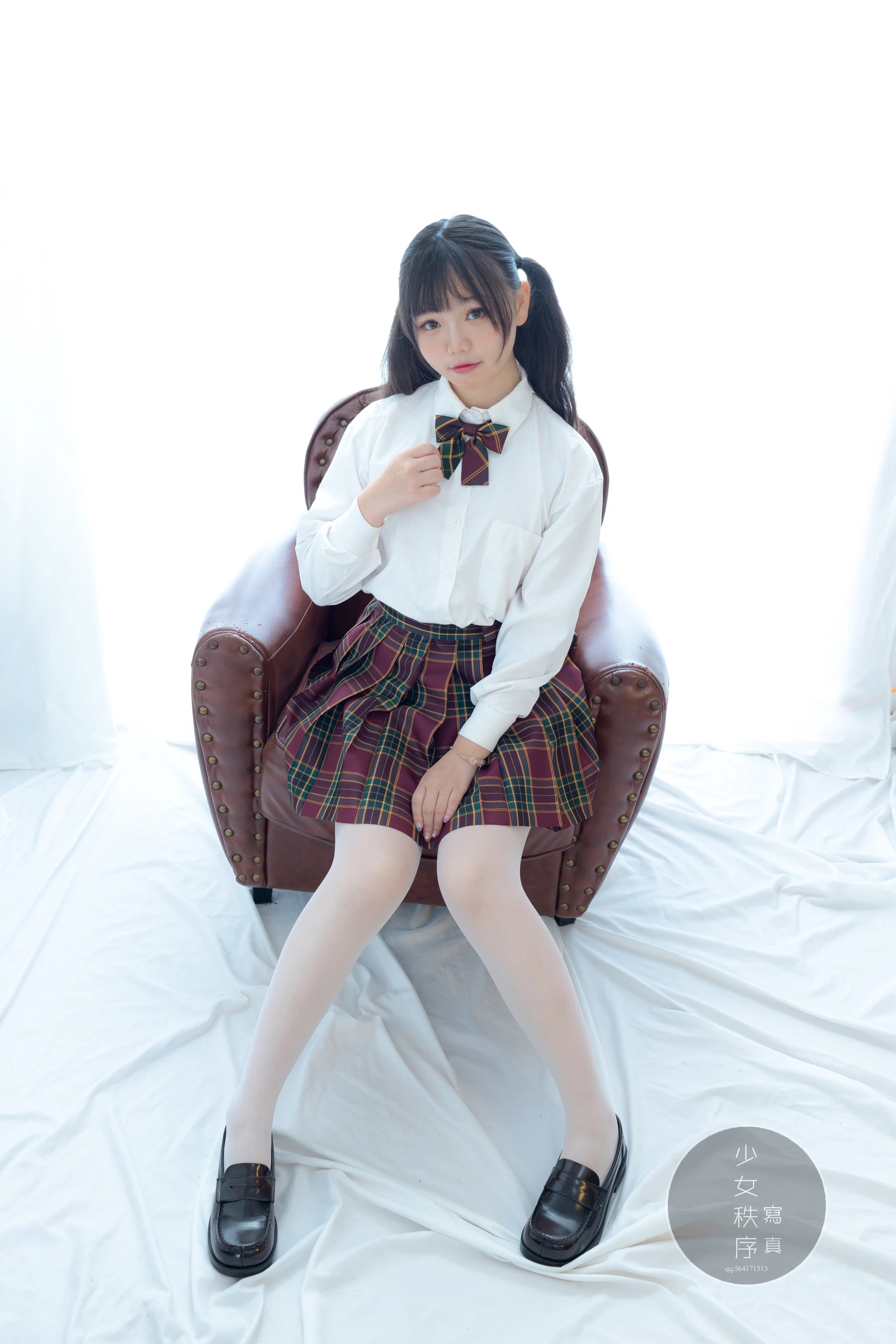 少女秩序 GR03L 双马尾白丝JK制服 [60P-526MB]JK制服, 乐栀, 双马尾, 少女秩序, 白丝, 美腿, 美足