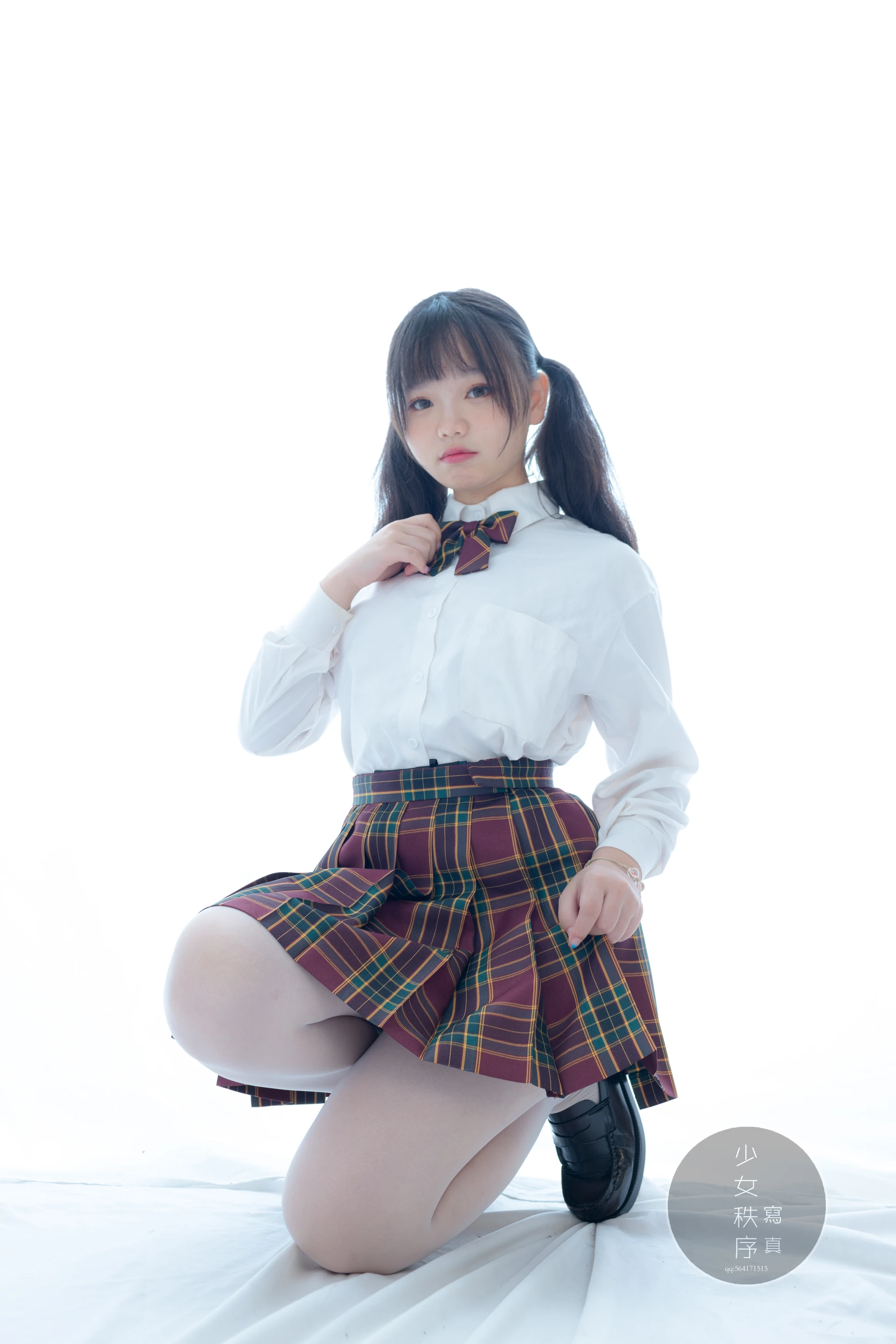 少女秩序 GR03L 双马尾白丝JK制服 [60P-526MB]JK制服, 乐栀, 双马尾, 少女秩序, 白丝, 美腿, 美足