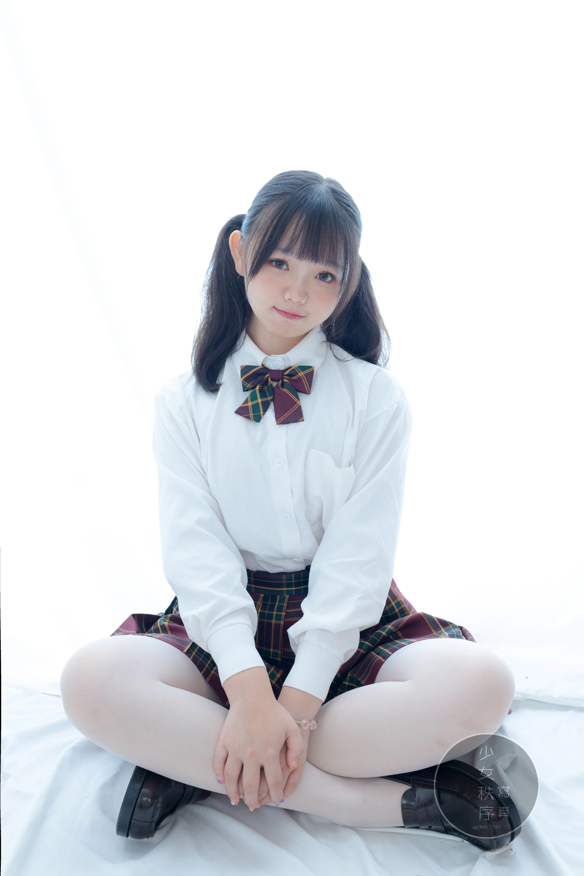 少女秩序 GR03L 双马尾白丝JK制服 [60P-526MB]JK制服, 乐栀, 双马尾, 少女秩序, 白丝, 美腿, 美足