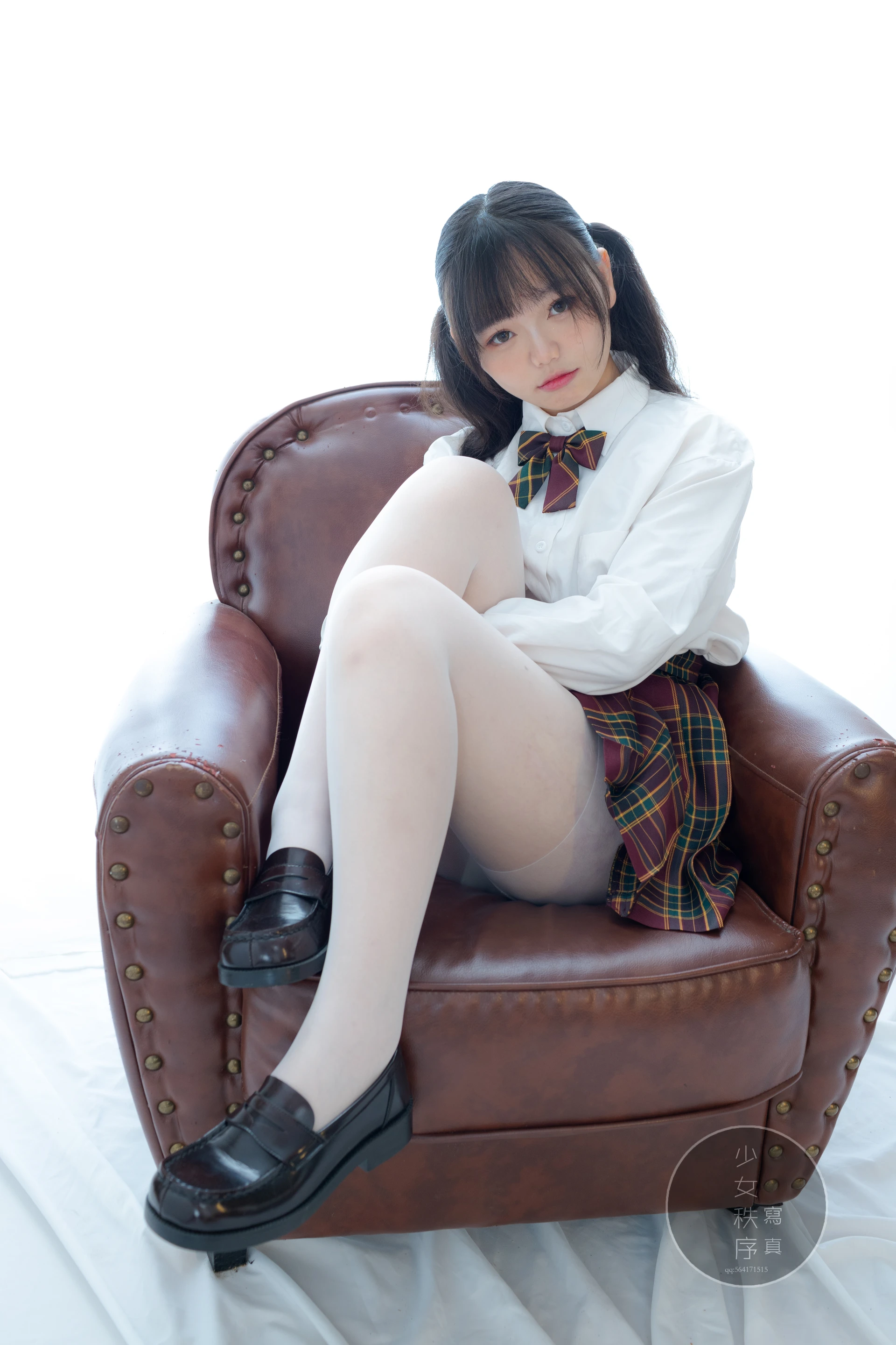 少女秩序 GR03L 双马尾白丝JK制服 [60P-526MB]JK制服, 乐栀, 双马尾, 少女秩序, 白丝, 美腿, 美足