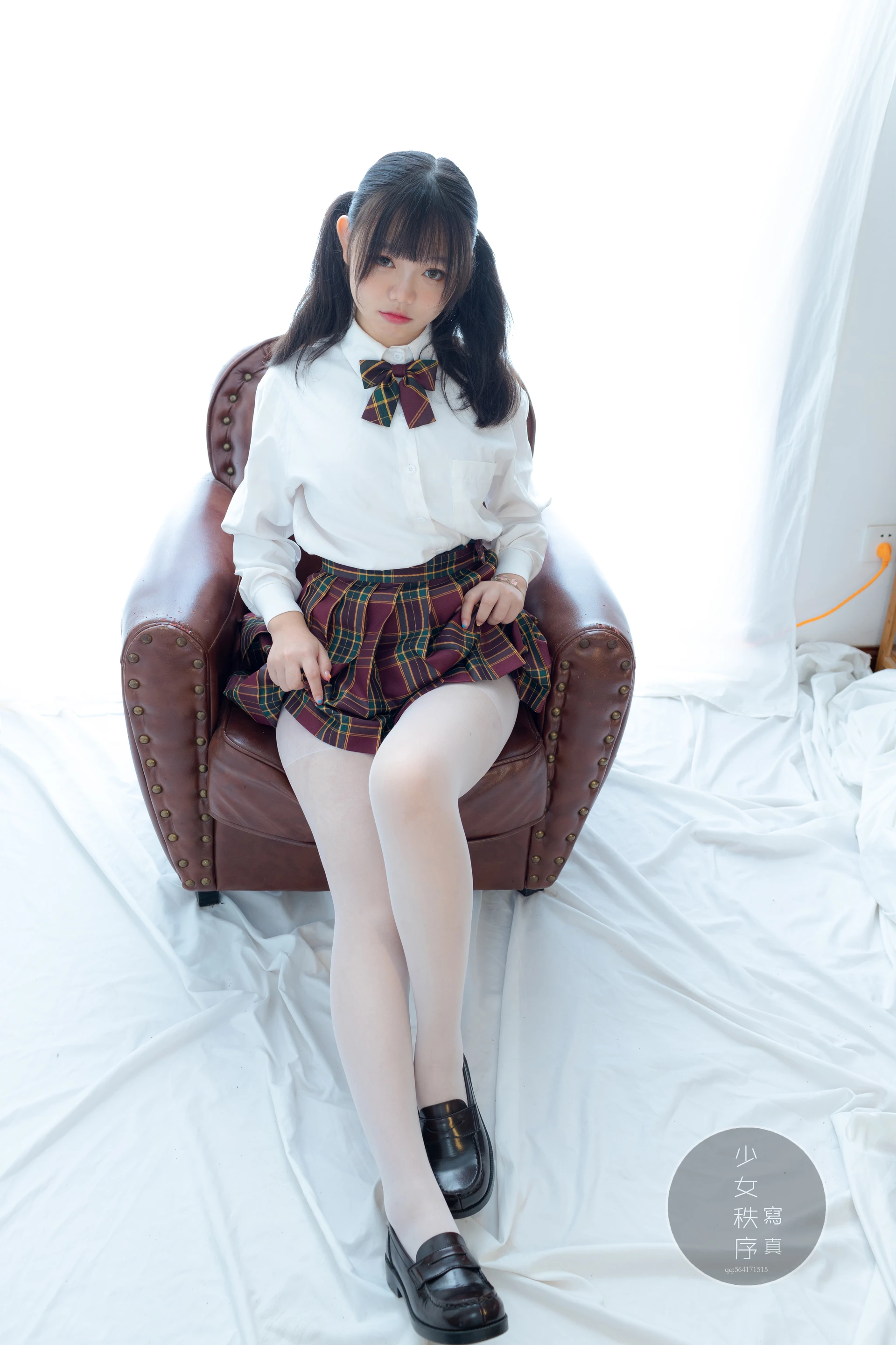 少女秩序 GR03L 双马尾白丝JK制服 [60P-526MB]JK制服, 乐栀, 双马尾, 少女秩序, 白丝, 美腿, 美足
