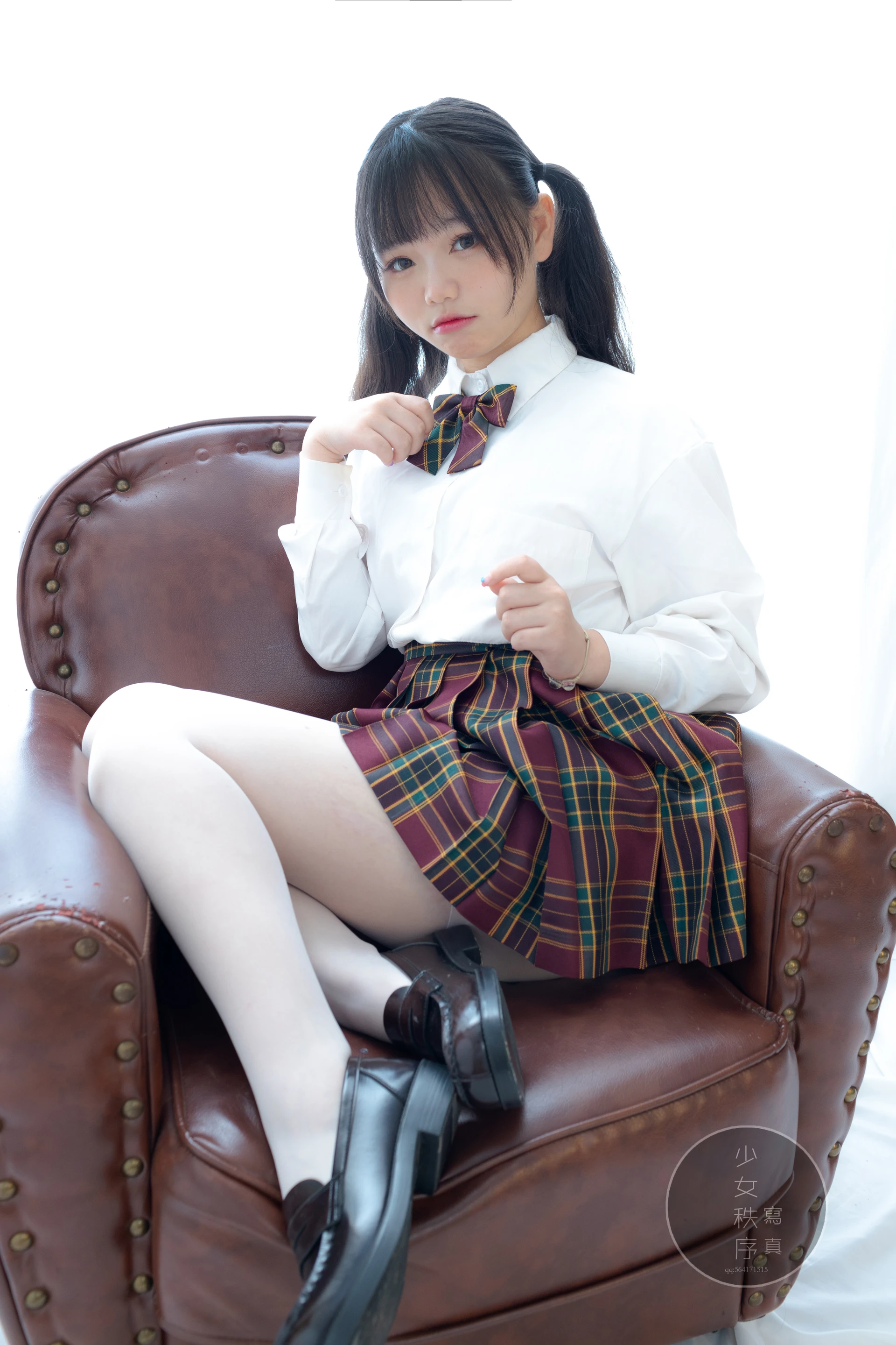 少女秩序 GR03L 双马尾白丝JK制服 [60P-526MB]JK制服, 乐栀, 双马尾, 少女秩序, 白丝, 美腿, 美足