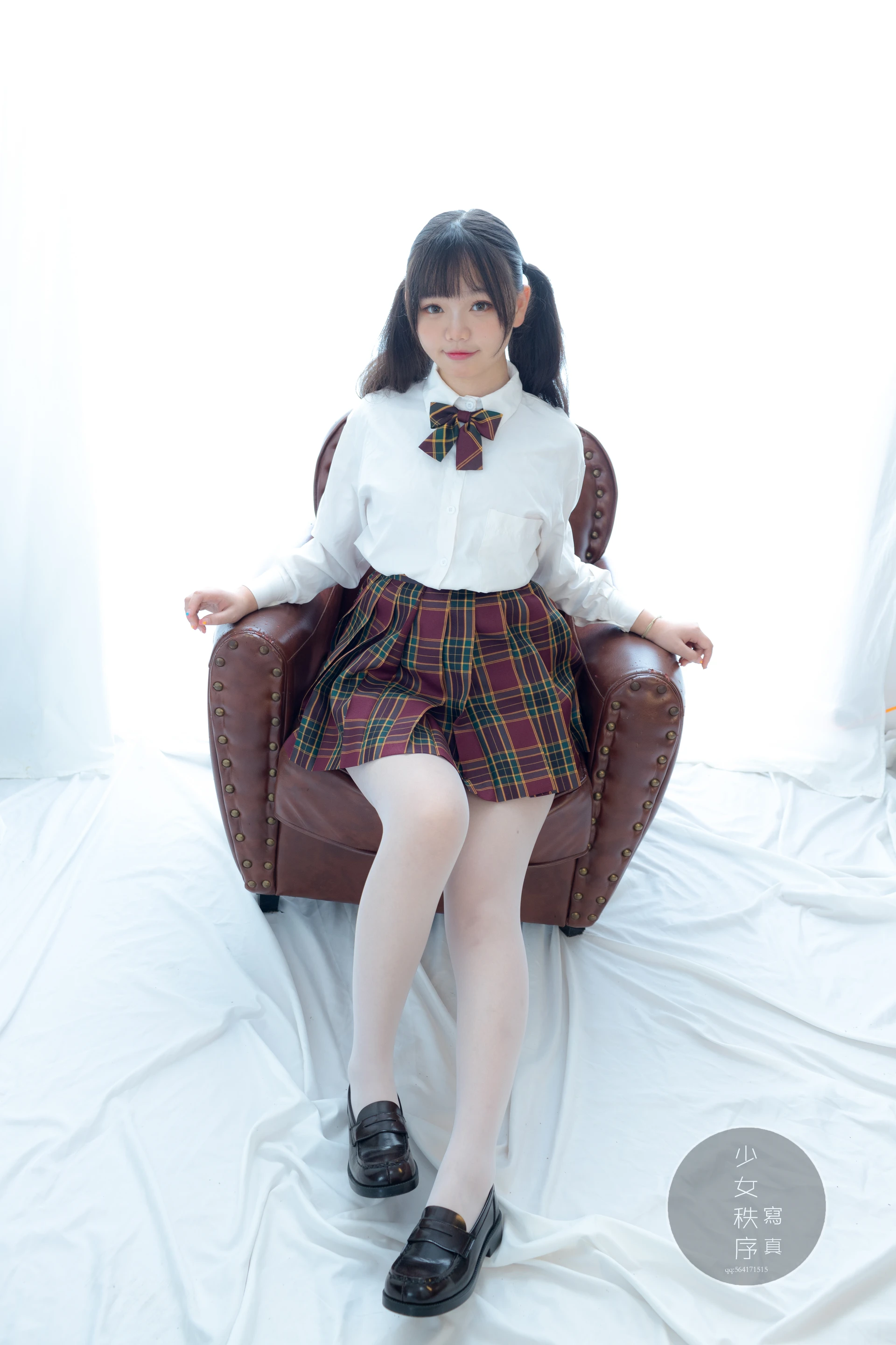 少女秩序 GR03L 双马尾白丝JK制服 [60P-526MB]JK制服, 乐栀, 双马尾, 少女秩序, 白丝, 美腿, 美足
