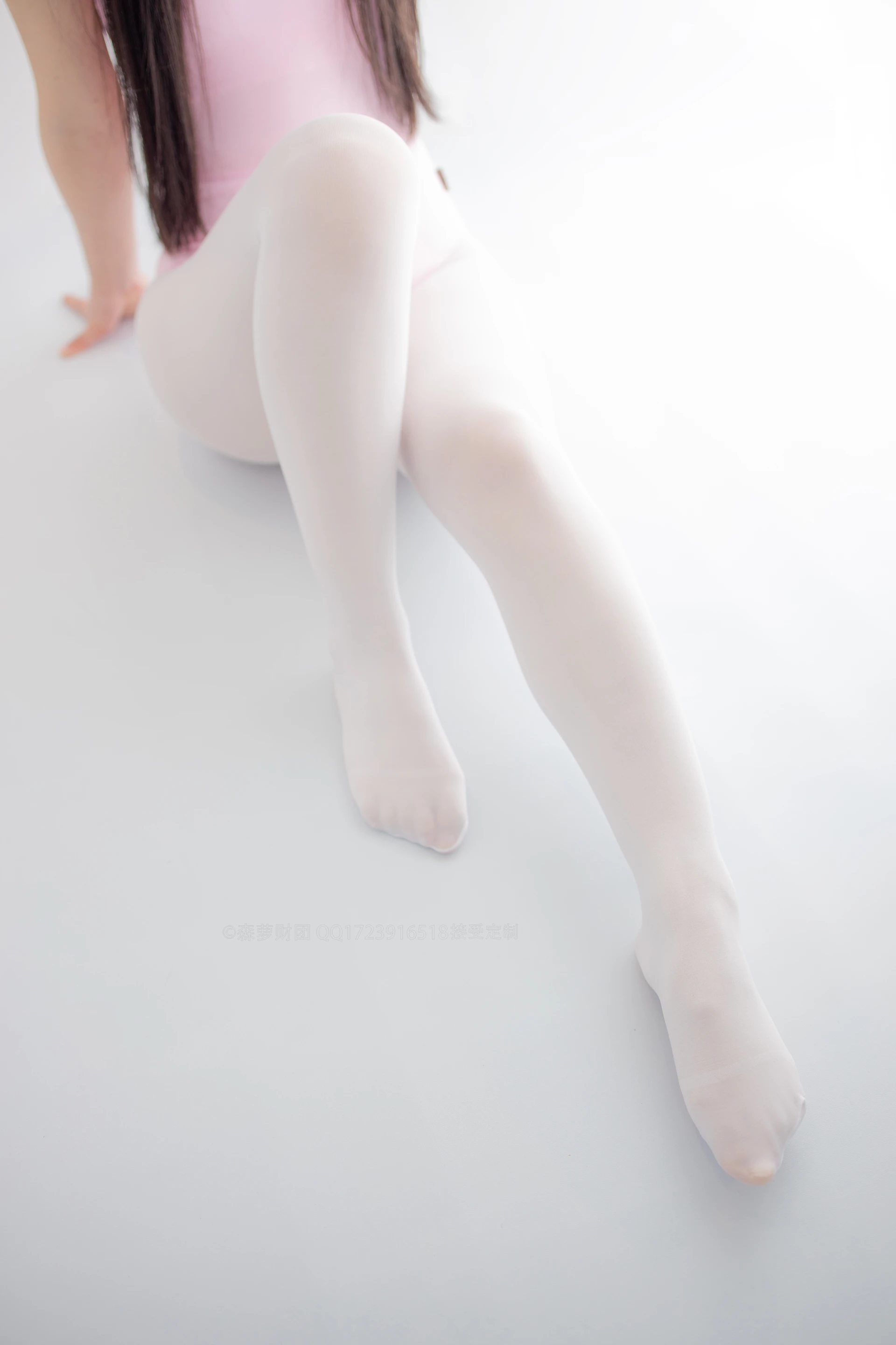 森萝财团 X-053-DZ [103P1V-2.05G]制服, 可爱, 森萝财团, 白丝, 美腿, 黑丝