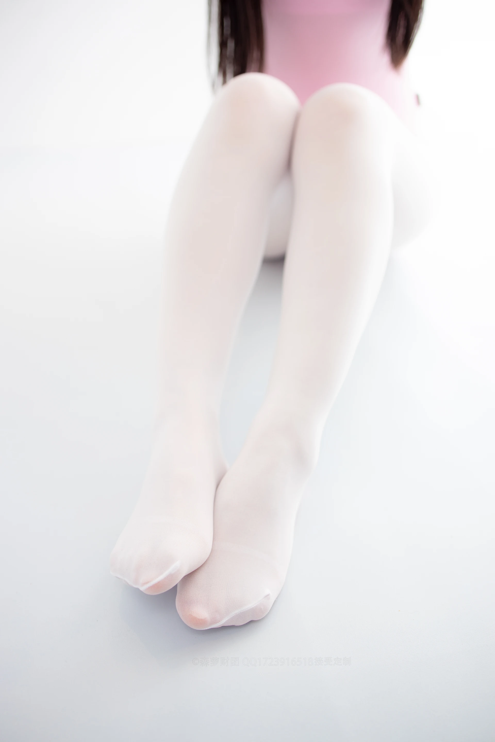 森萝财团 X-053-DZ [103P1V-2.05G]制服, 可爱, 森萝财团, 白丝, 美腿, 黑丝