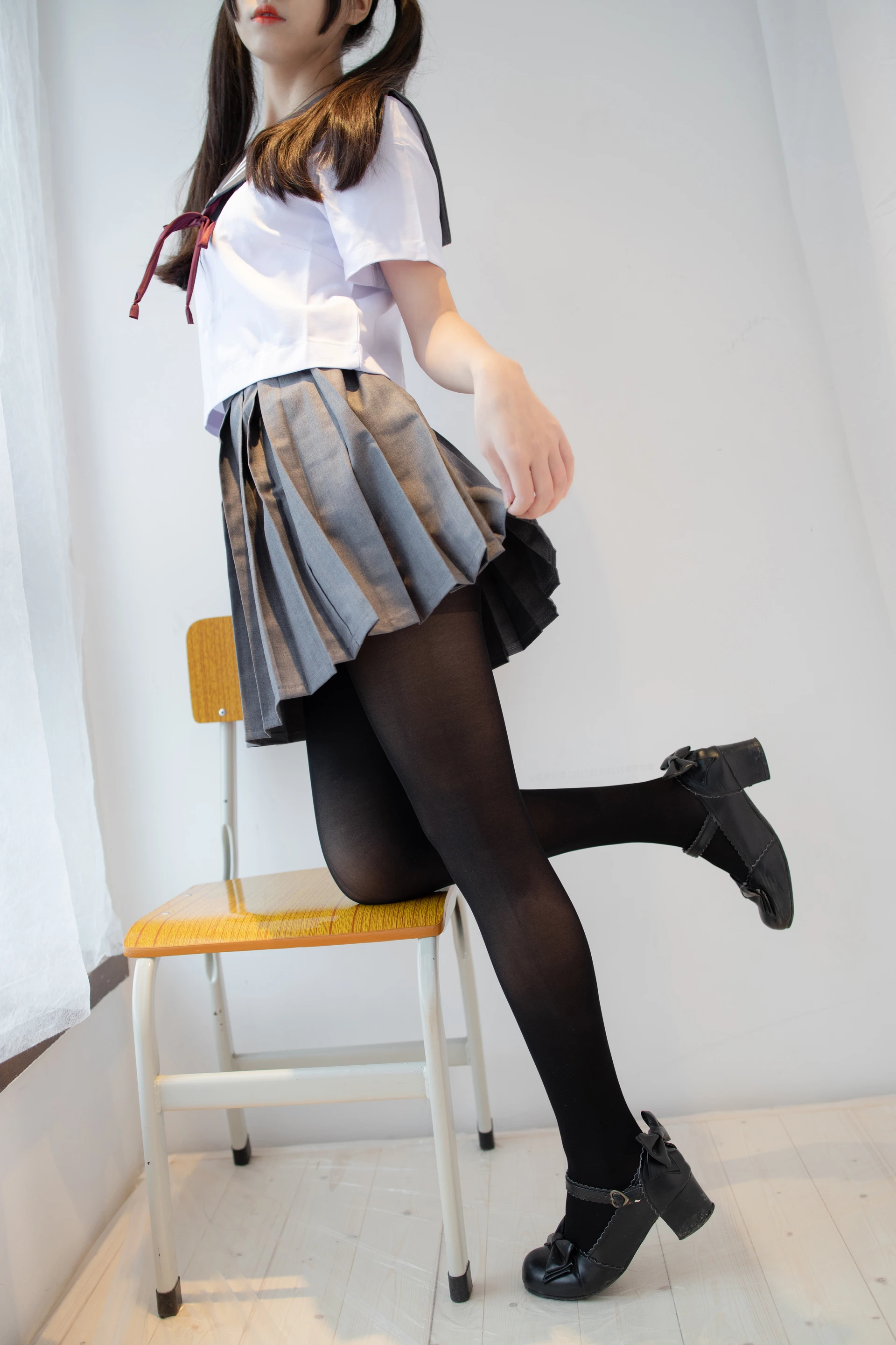 森萝财团 X-046 [105P1V-2.19G]制服, 可爱, 森萝财团, 水手服, 美腿, 黑丝