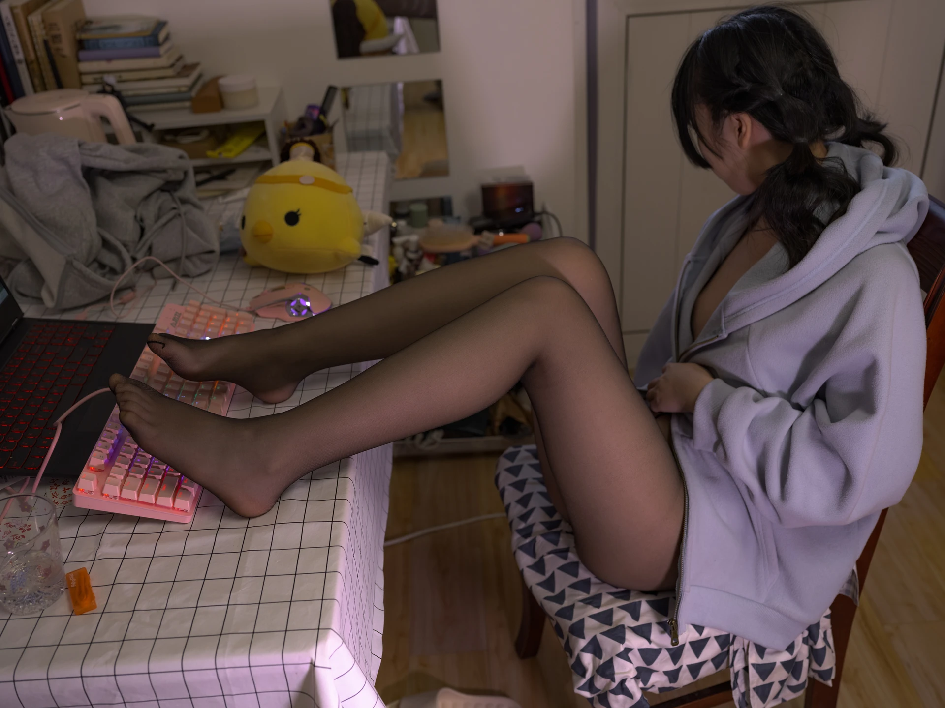 森萝财团 月下-07 小夜 黑丝 10D 超薄 [100P1V-9.44GB]
