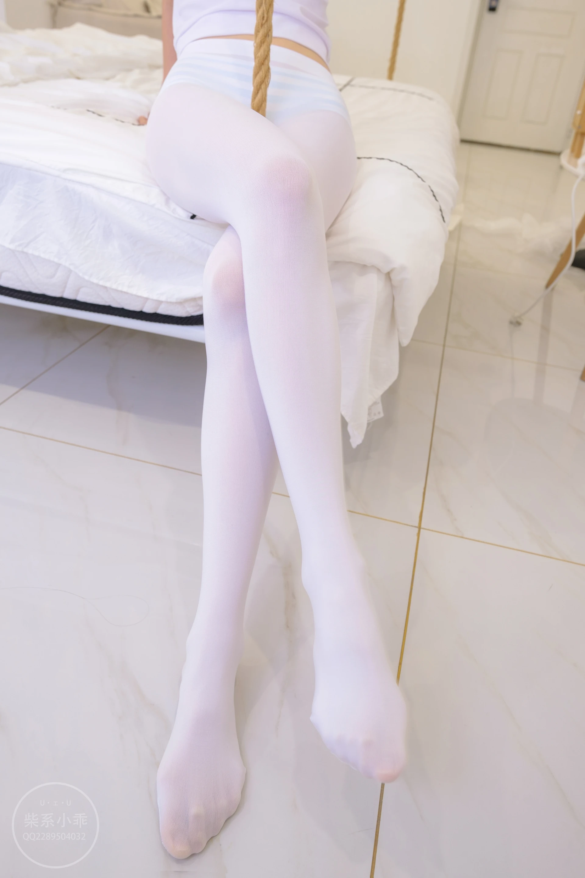 稚乖画册 体操服 白丝双马尾 赤西夜夜 [70P1V-1.6GB]体操服, 双马尾, 可爱, 白丝, 稚乖画册, 美腿, 美足, 赤西夜夜