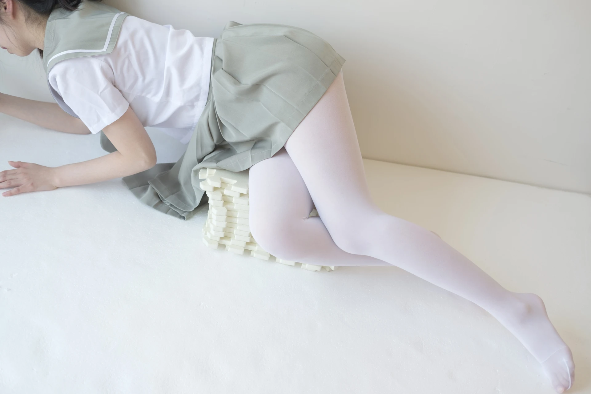 森萝财团 X-016 [136P1V-1.56G]校服, 森萝财团, 水手服, 白丝, 美腿