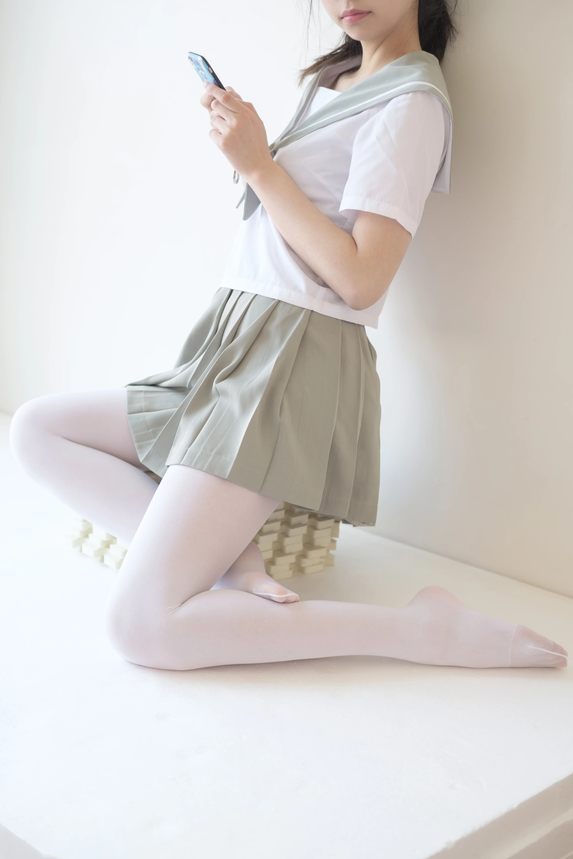 森萝财团 X-016 [136P1V-1.56G]校服, 森萝财团, 水手服, 白丝, 美腿
