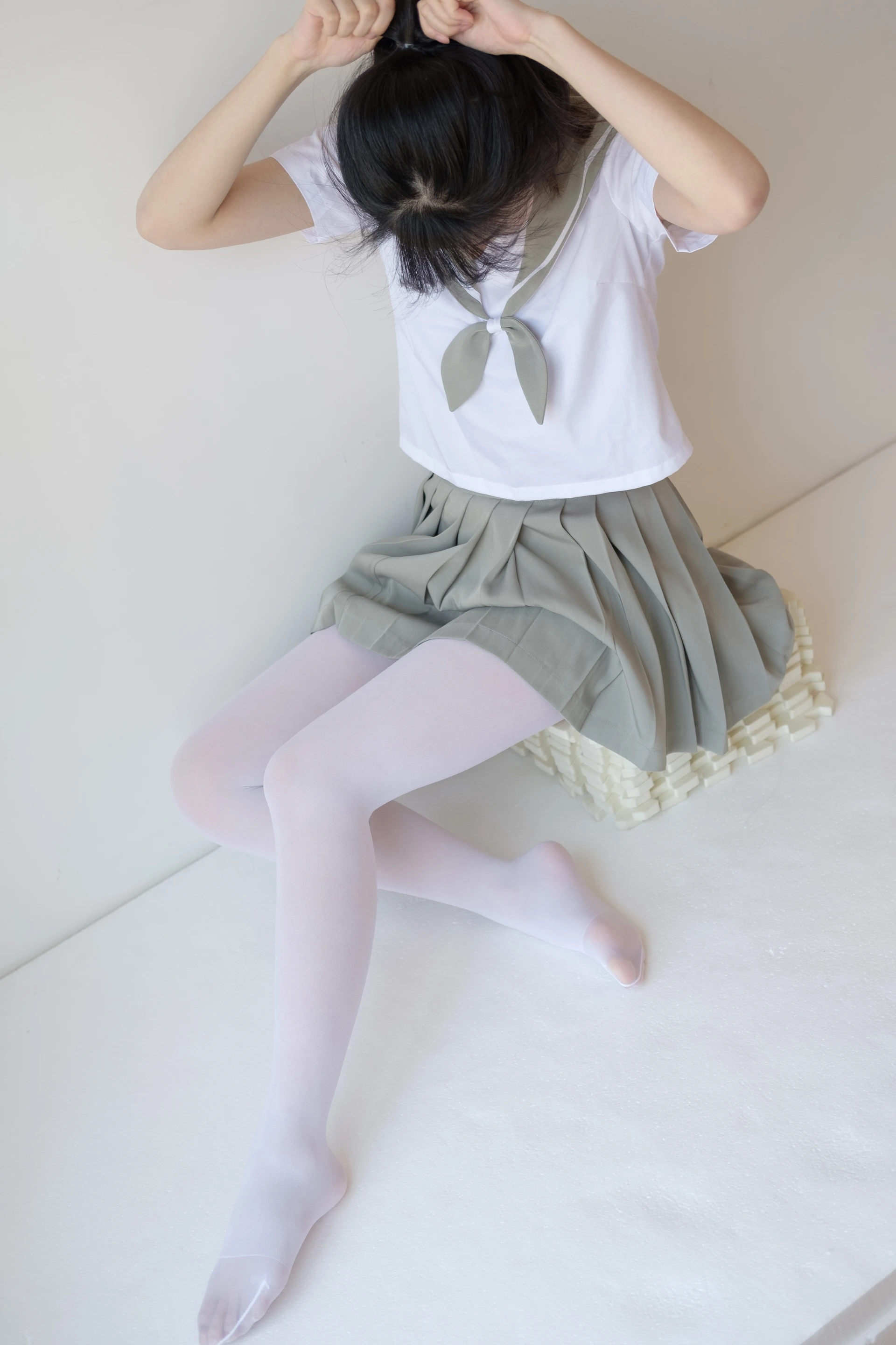 森萝财团 X-016 [136P1V-1.56G]校服, 森萝财团, 水手服, 白丝, 美腿