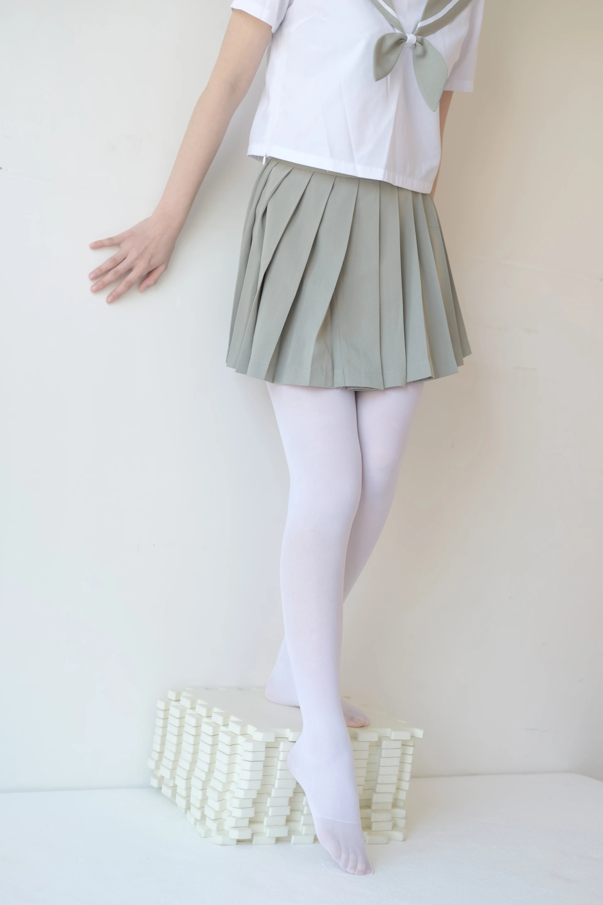 森萝财团 X-016 [136P1V-1.56G]校服, 森萝财团, 水手服, 白丝, 美腿