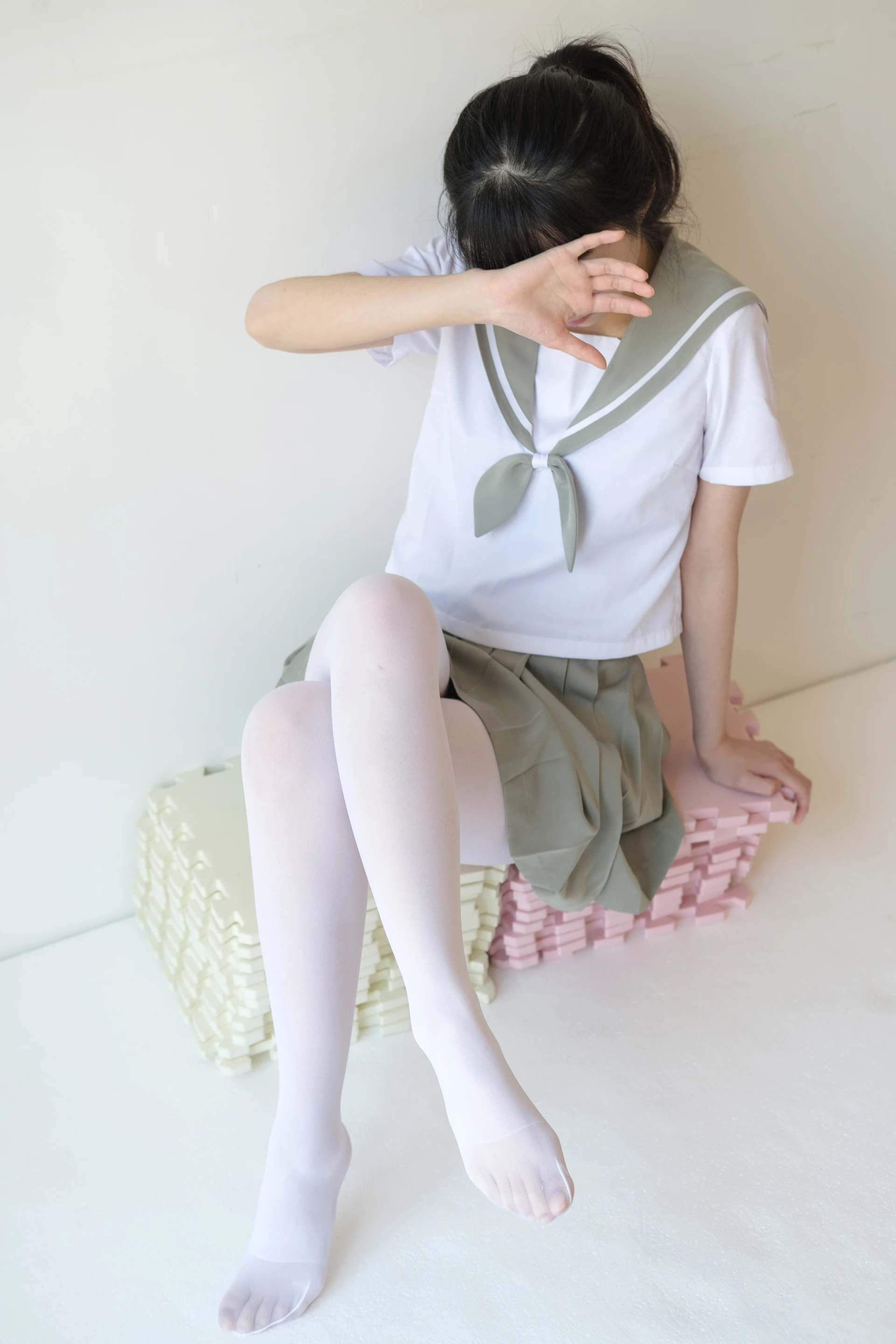 森萝财团 X-016 [136P1V-1.56G]校服, 森萝财团, 水手服, 白丝, 美腿