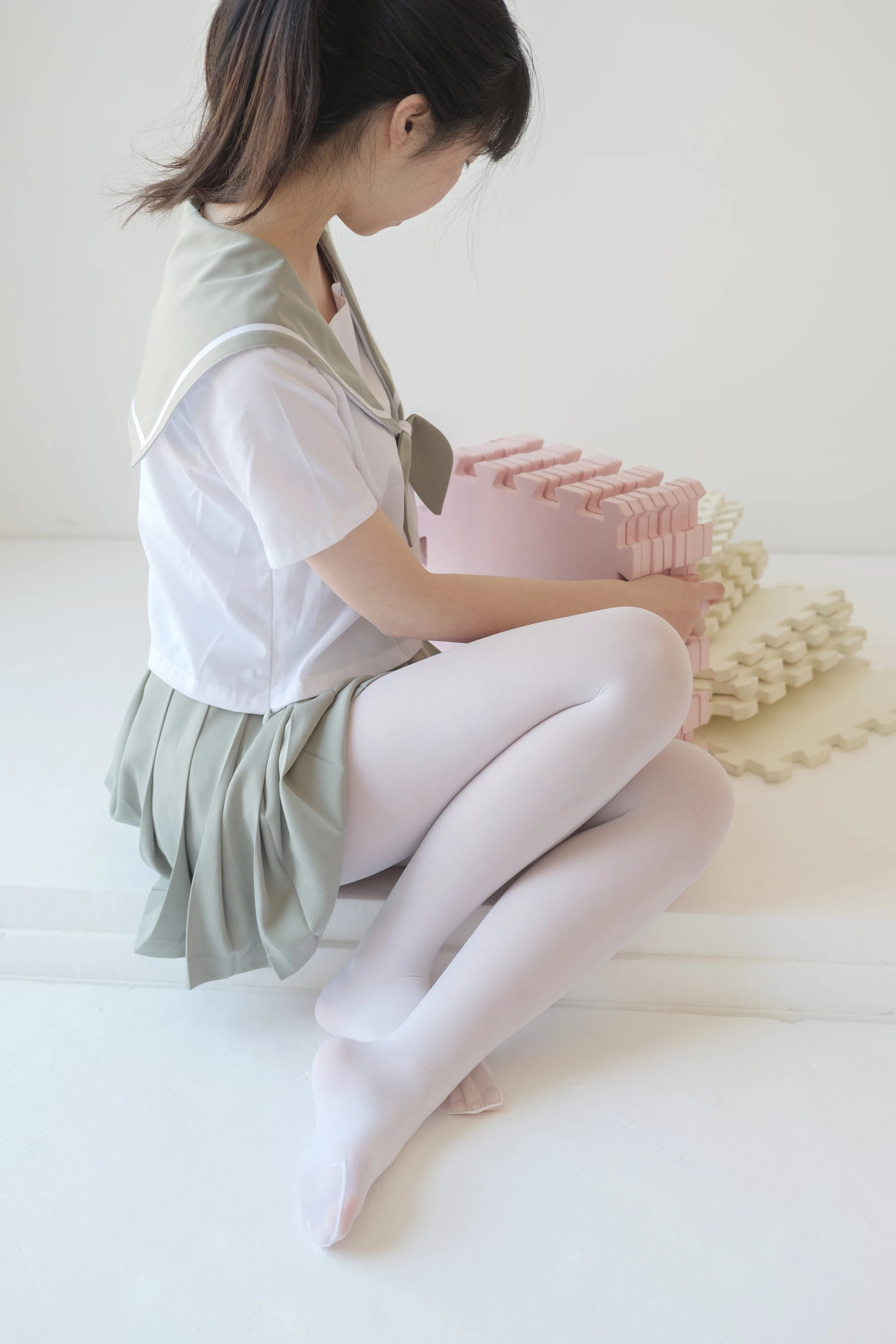 森萝财团 X-016 [136P1V-1.56G]校服, 森萝财团, 水手服, 白丝, 美腿