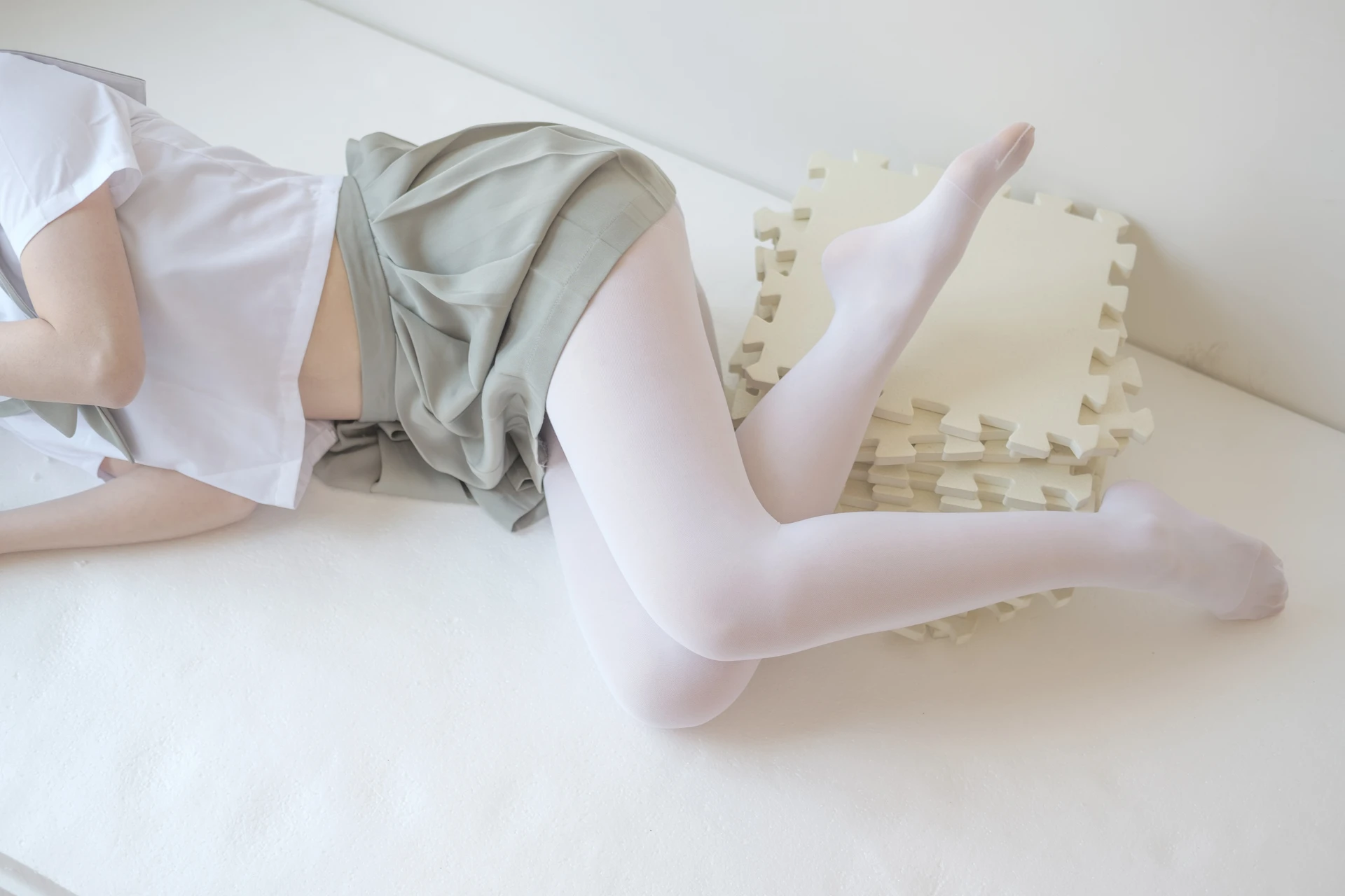 森萝财团 X-016 [136P1V-1.56G]校服, 森萝财团, 水手服, 白丝, 美腿