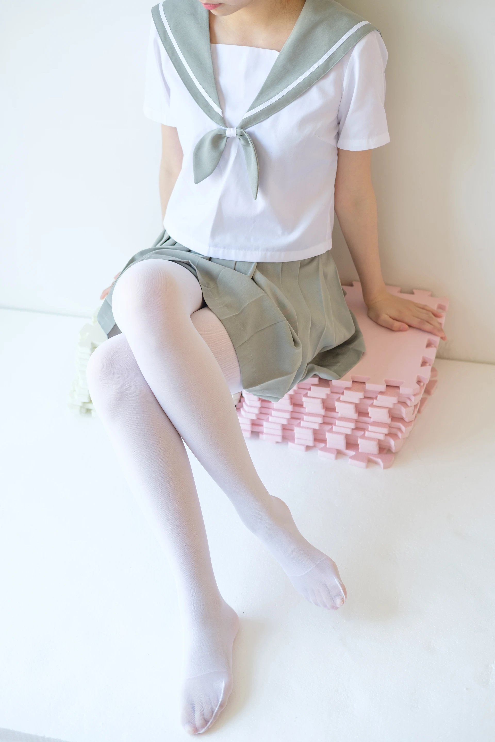 森萝财团 X-016 [136P1V-1.56G]校服, 森萝财团, 水手服, 白丝, 美腿
