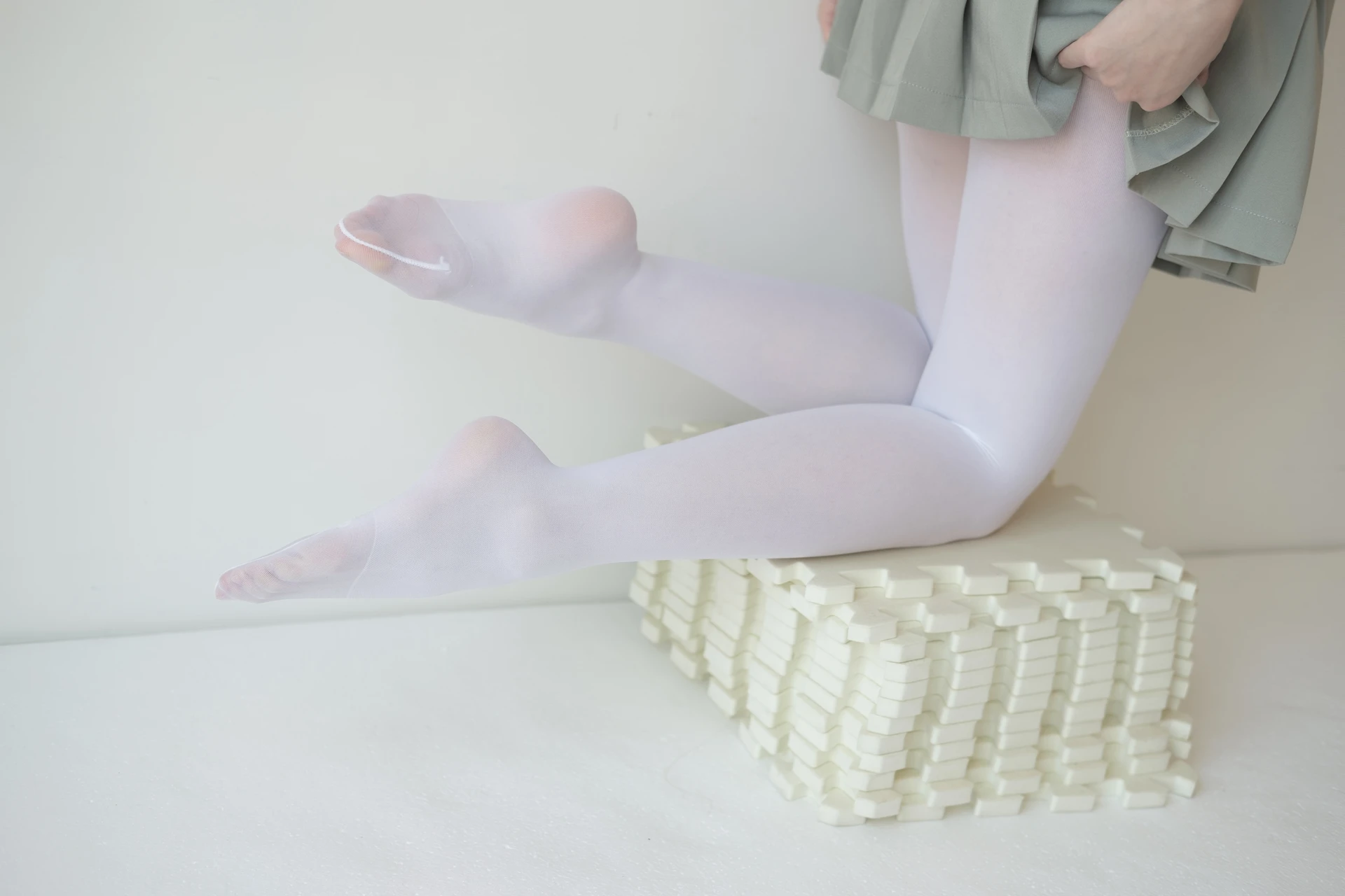 森萝财团 X-016 [136P1V-1.56G]校服, 森萝财团, 水手服, 白丝, 美腿