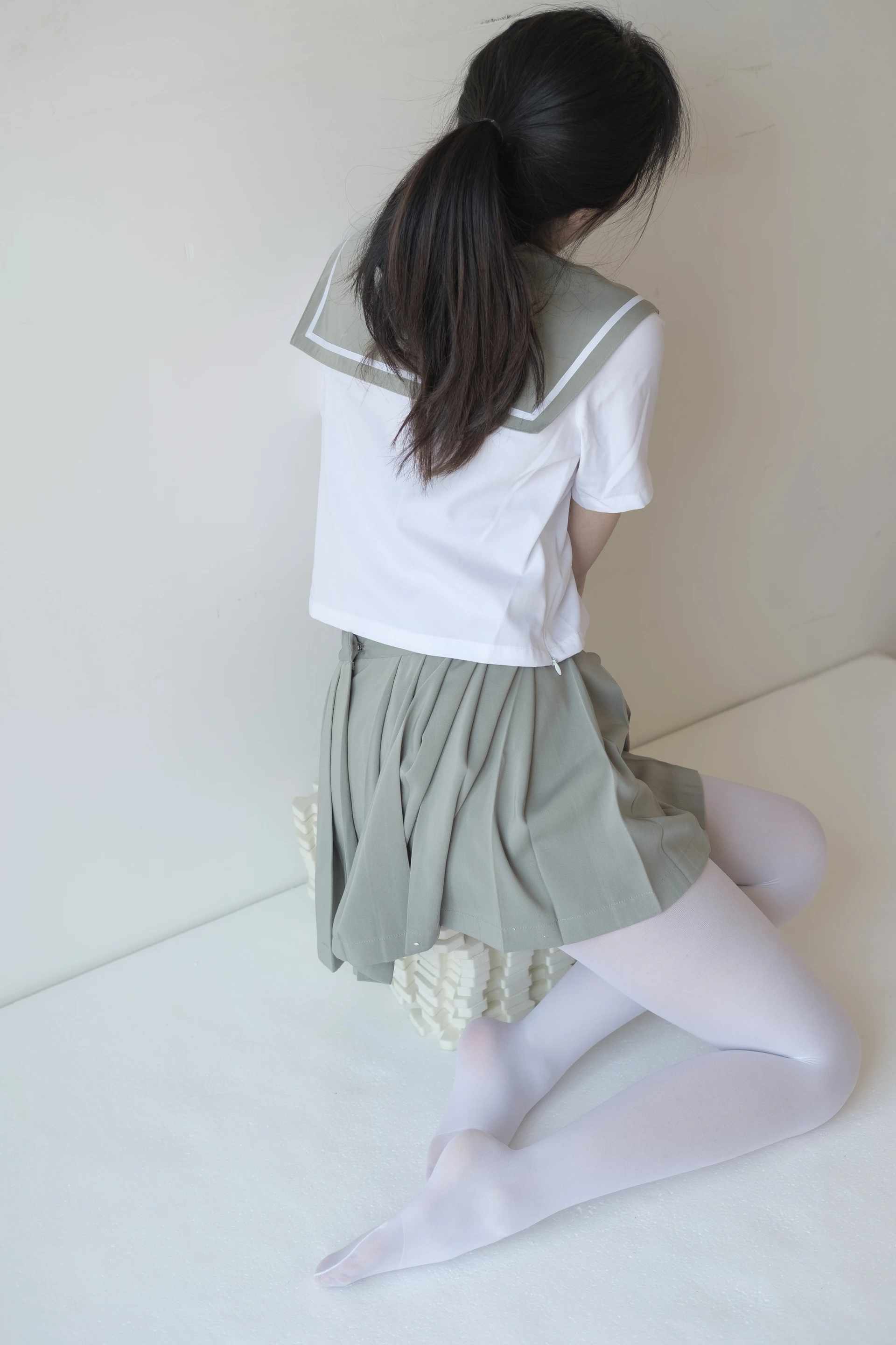 森萝财团 X-016 [136P1V-1.56G]校服, 森萝财团, 水手服, 白丝, 美腿