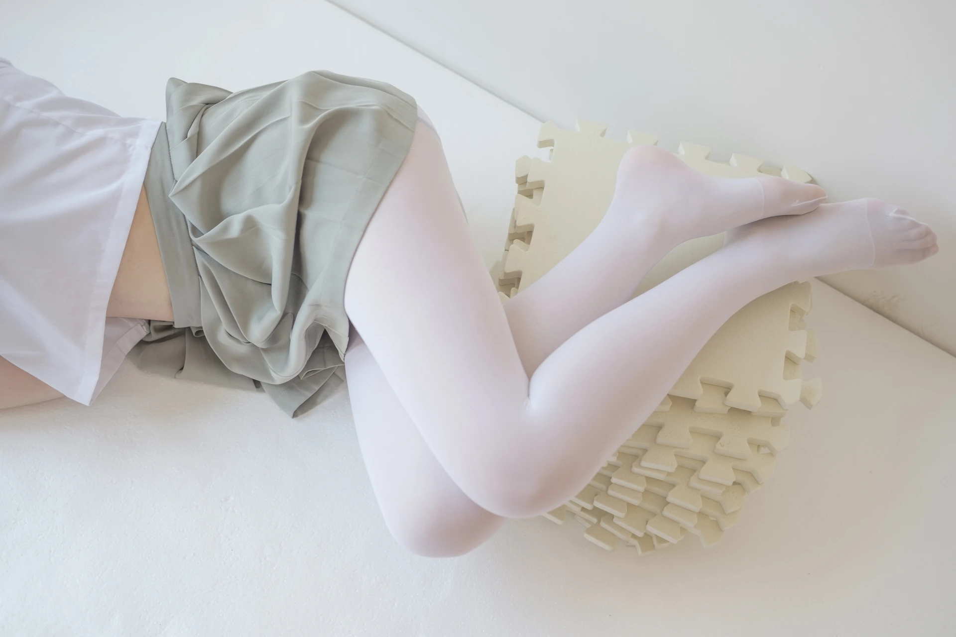 森萝财团 X-016 [136P1V-1.56G]校服, 森萝财团, 水手服, 白丝, 美腿
