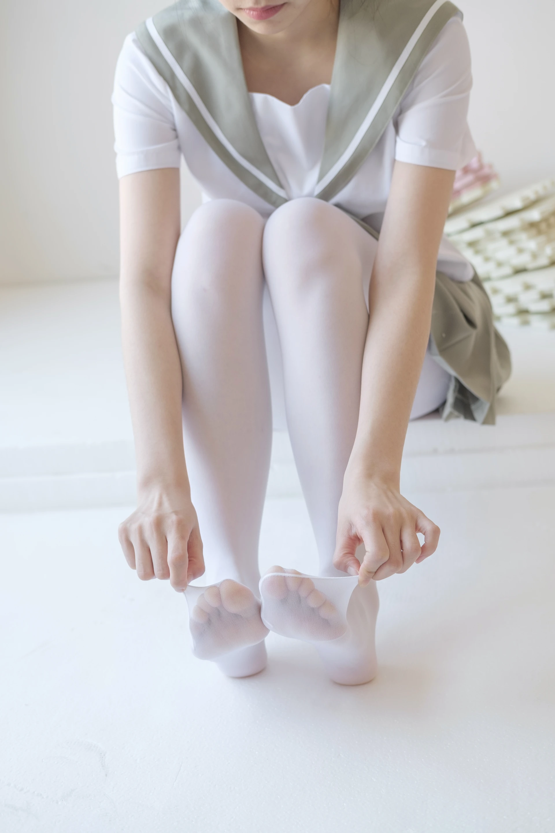 森萝财团 X-016 [136P1V-1.56G]校服, 森萝财团, 水手服, 白丝, 美腿