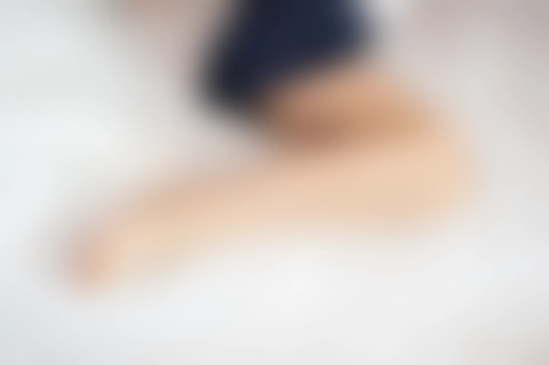 D62.002 兔玩映画 床上的制服果腿 [40P-68MB]