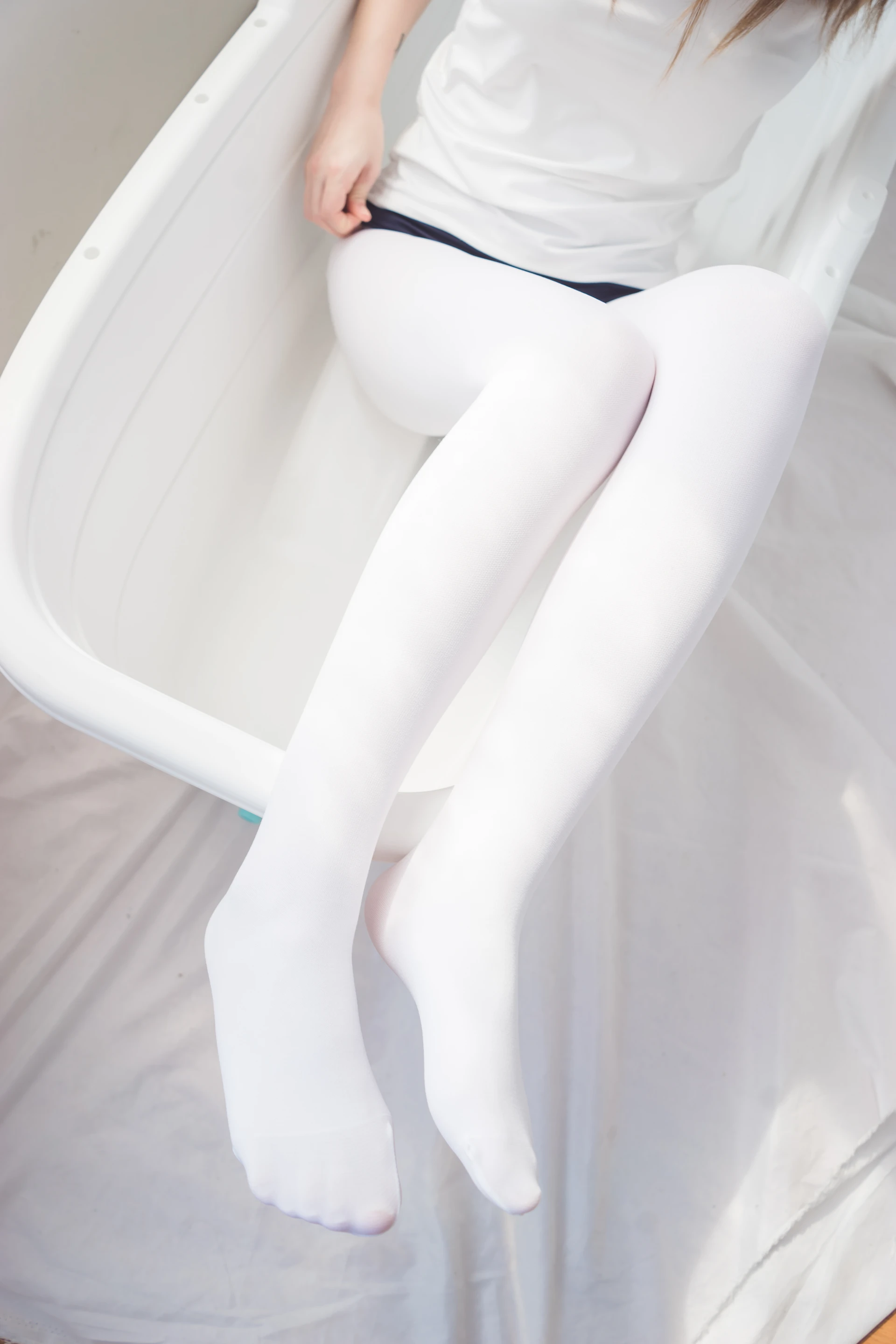 森萝财团 BETA-031-X [48P1V-265M]森萝财团, 死库水, 白丝, 美腿, 美足