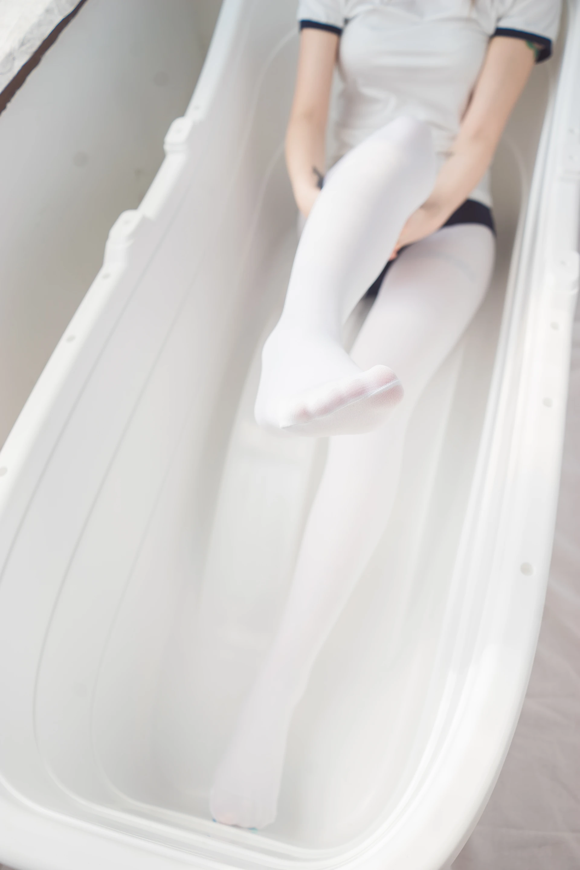 森萝财团 BETA-031-X [48P1V-265M]森萝财团, 死库水, 白丝, 美腿, 美足